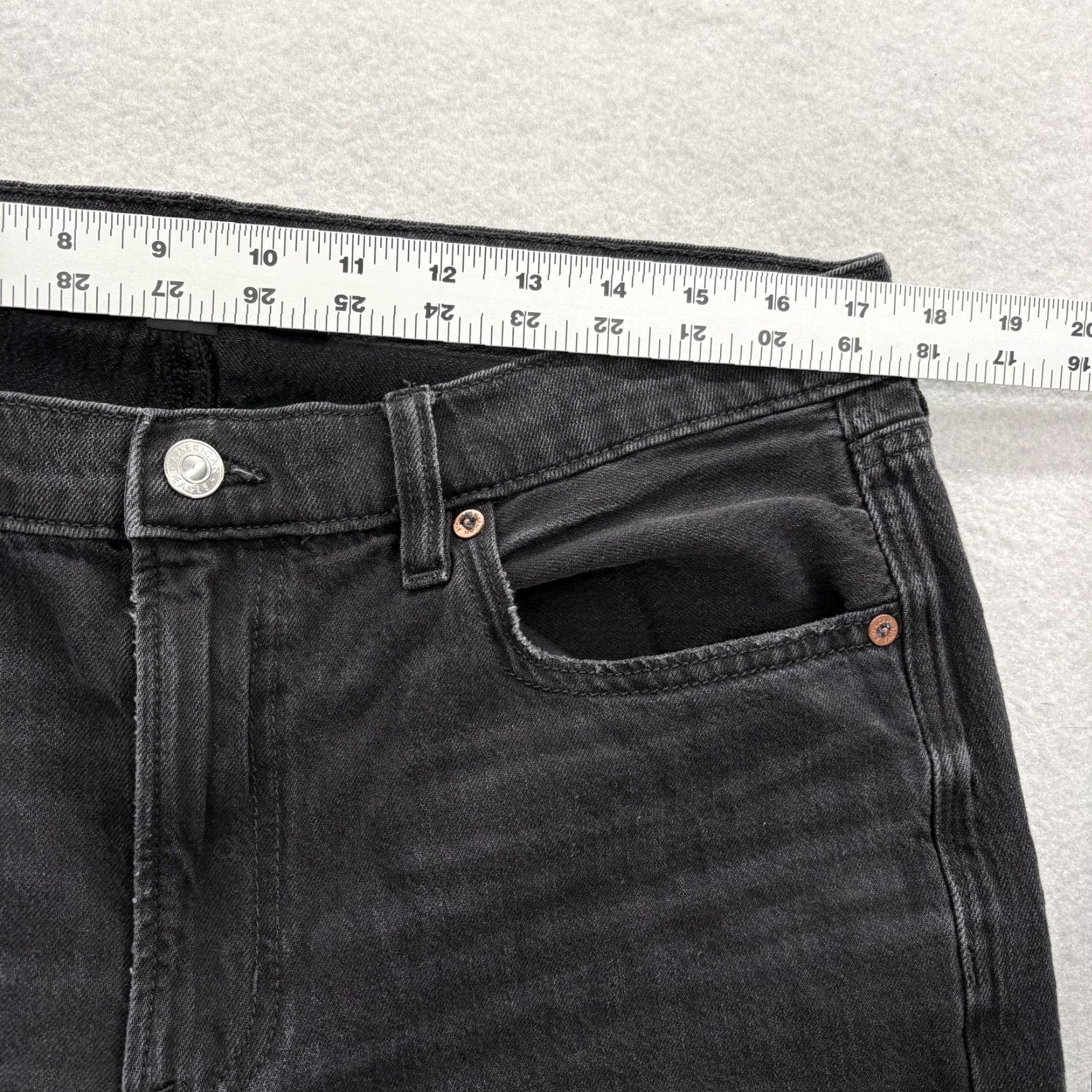 American Eagle Outfitters American Eagle Outfitters Jeans Flared Distressed Low-Rise Baggy Womens 12 Short Charcoal Wash Black 5-Pocket Denim Vintage No Size 34" / US 12 / IT 48 - 7 Thumbnail