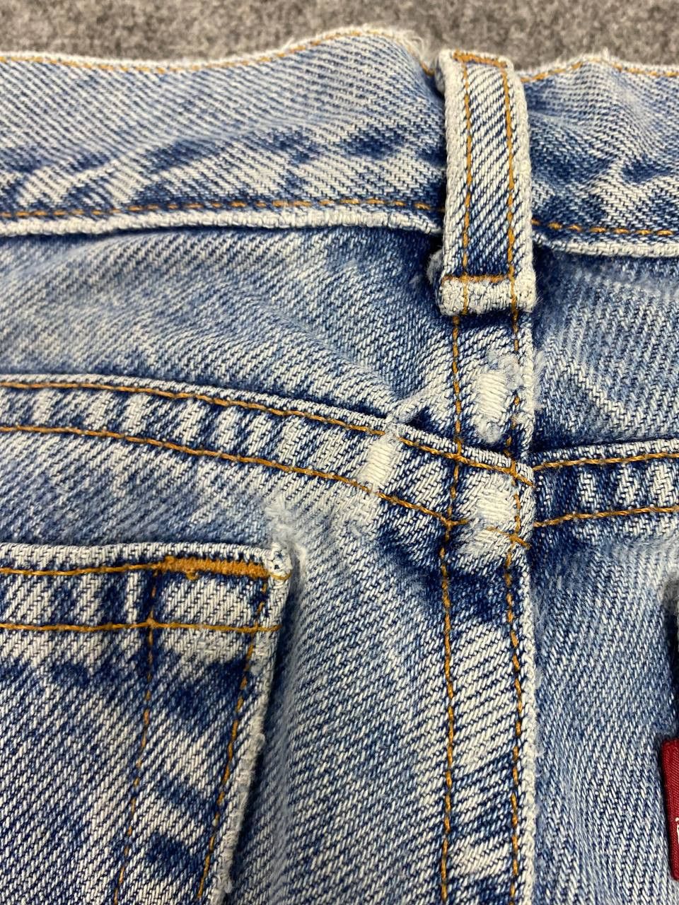 Levi's vintage levis 550 relaxed fit lightwash denim Size US 27 - 6 Thumbnail