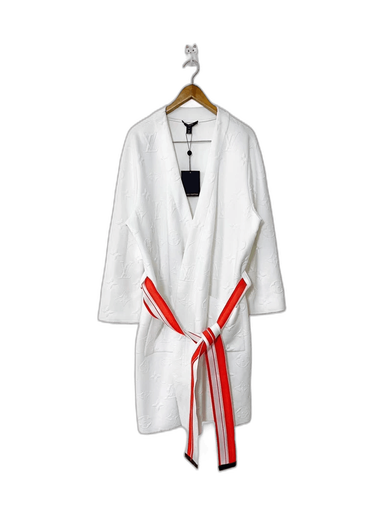 Louis Vuitton Louis Vuitton White Logo Bathrobe Coat Size US M / EU 48-50 / 2 - 1 Thumbnail
