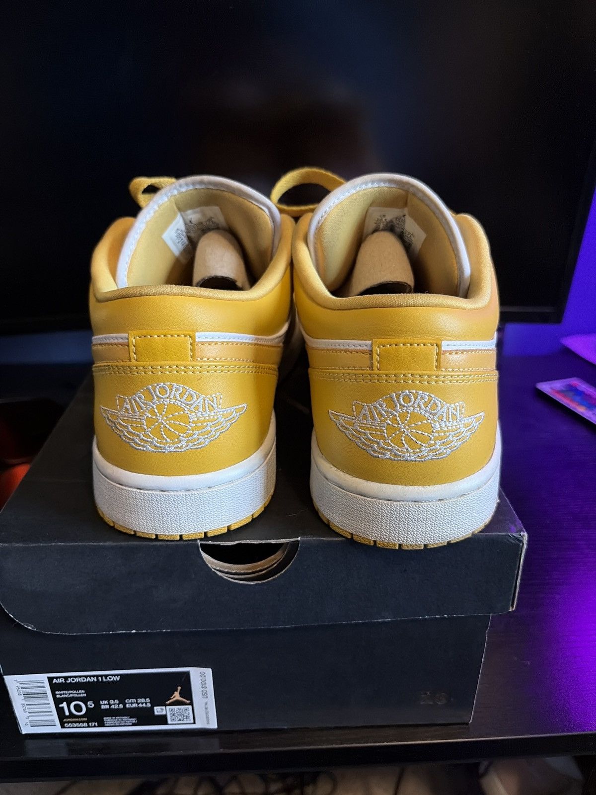 Jordan Brand Jordan 1 low pollens Size US 10.5 / EU 43-44 - 5 Thumbnail