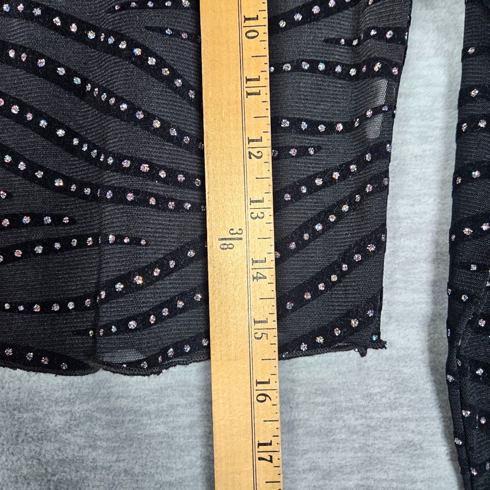 Vintage G Mini USA Black Studded Sheer Crop Top Long Sleeve Size S Size S / US 4 / IT 40 - 3 Thumbnail