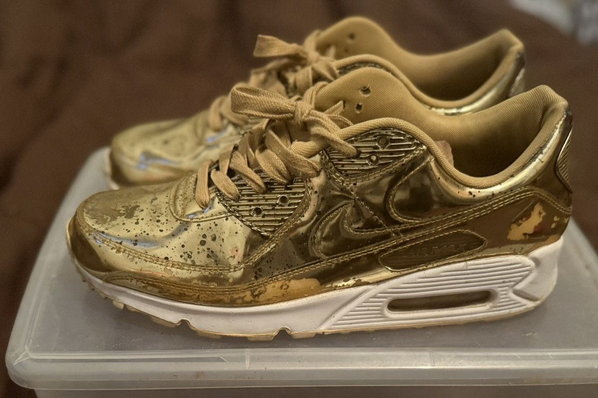 Nike Nike Air Max 90 Metallic Liquid Gold Size US 10 / EU 43 - 12 Thumbnail