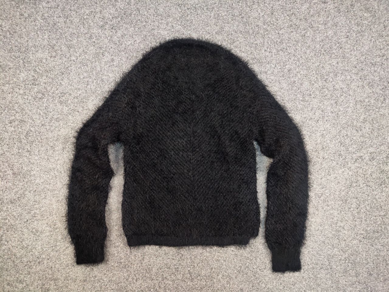 Japanese Brand Vintage Japanese Black Mohair Style Fuzzy Sweater Y2K Hype Size US S / EU 44-46 / 1 - 6 Thumbnail