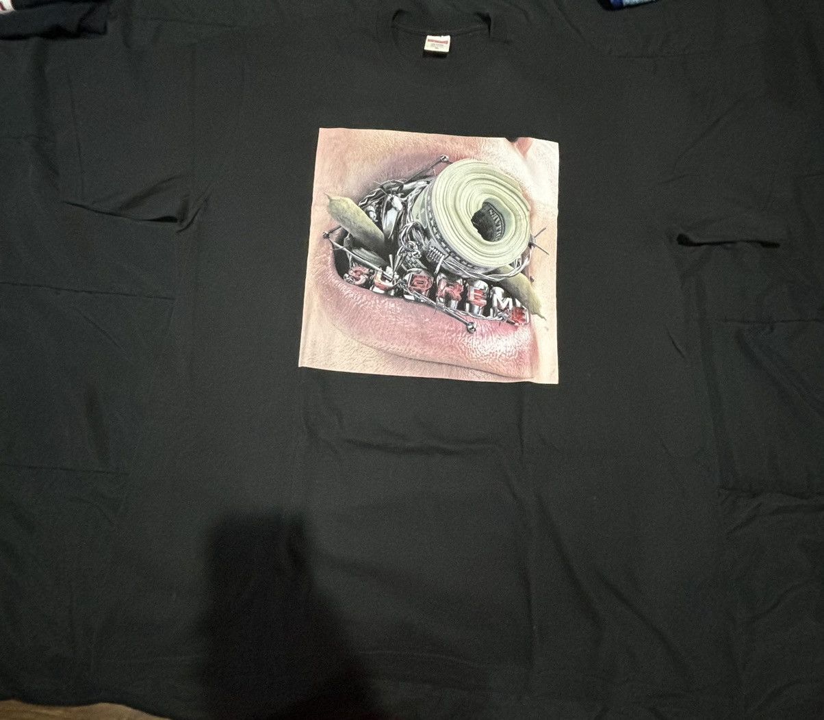 Supreme Supreme braces tee Size US XL / EU 56 / 4 - 1 Thumbnail