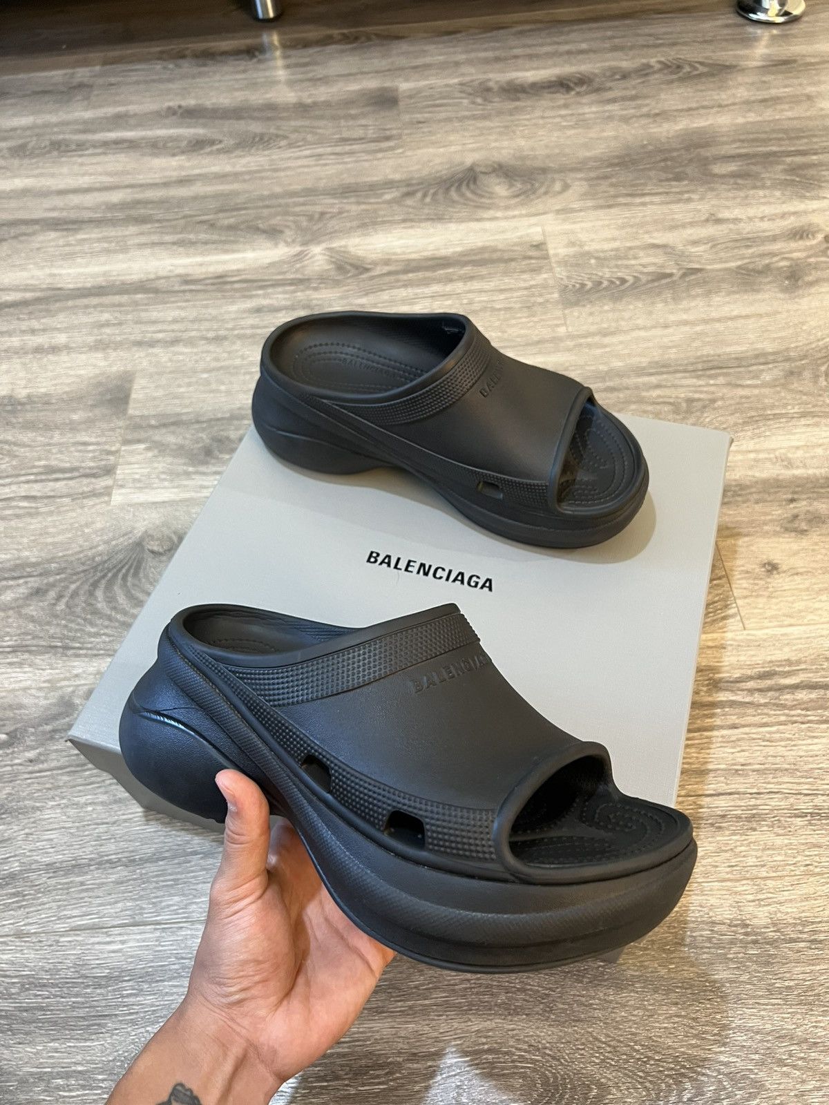Balenciaga × Crocs Balenciaga Crocs Slides Size US 8 / EU 41 - 1 Thumbnail