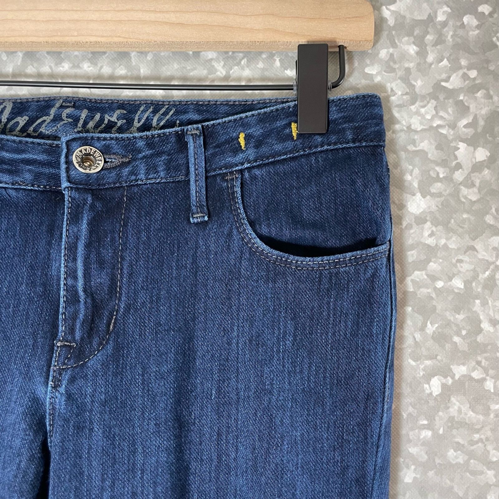 Madewell Madewell Dark Wash Denim Low Rise Skinny Jeans - Size 0 Size 25" / US 0 / IT 36 - 2 Thumbnail