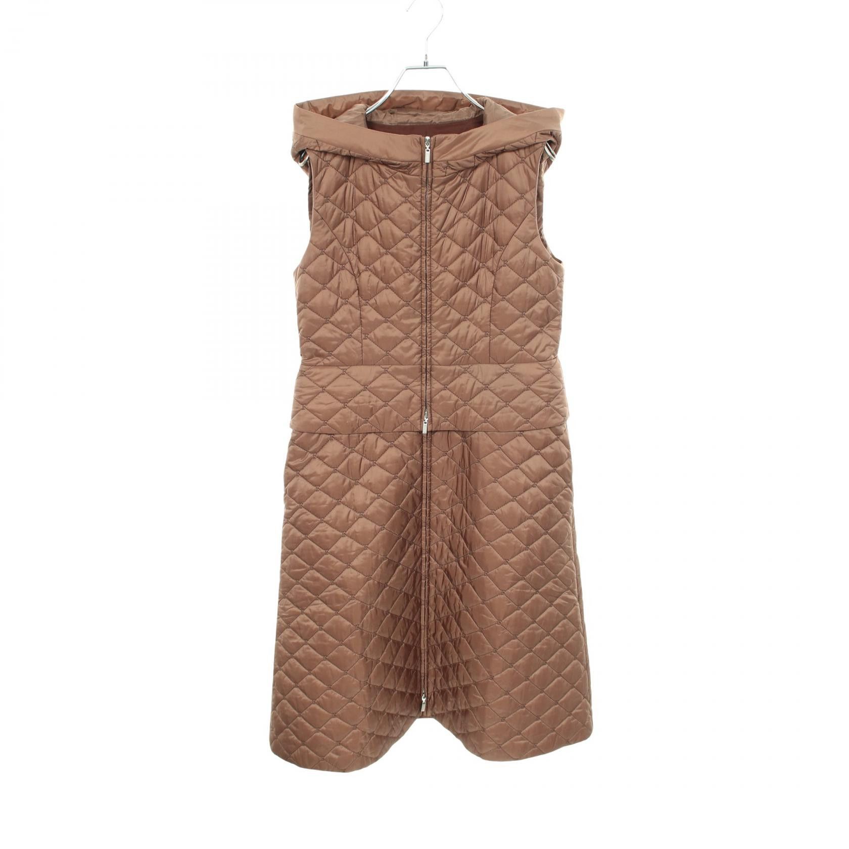 Other Other FOXEY GROVE Nylon Long Gilet Textile Outerwear 43973 DUTY FREE for USA Size ONE SIZE - 1 Thumbnail