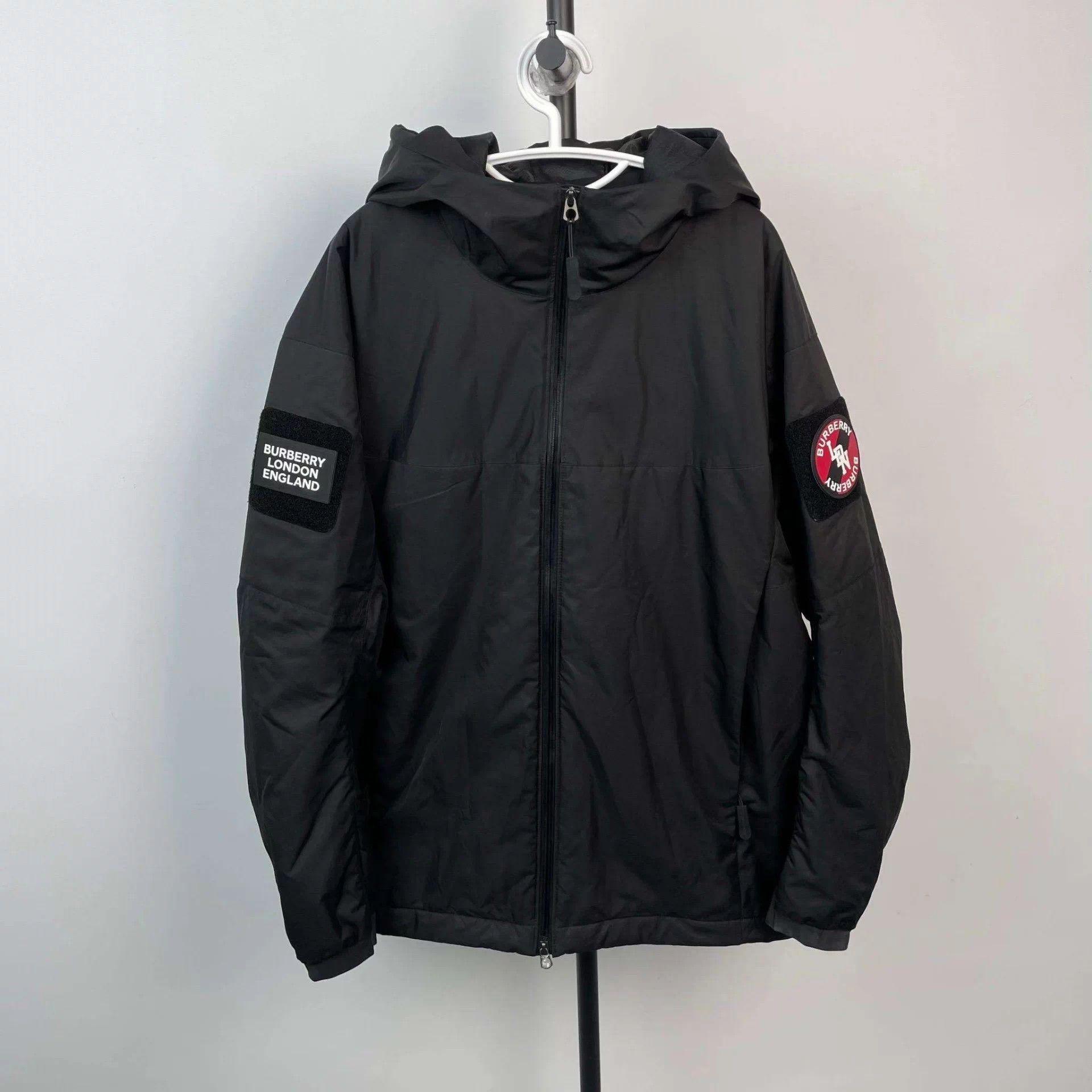 Burberry Burberry Cotton Puffer Jacket Black 180 Size US XL / EU 56 / 4 - 1 Thumbnail