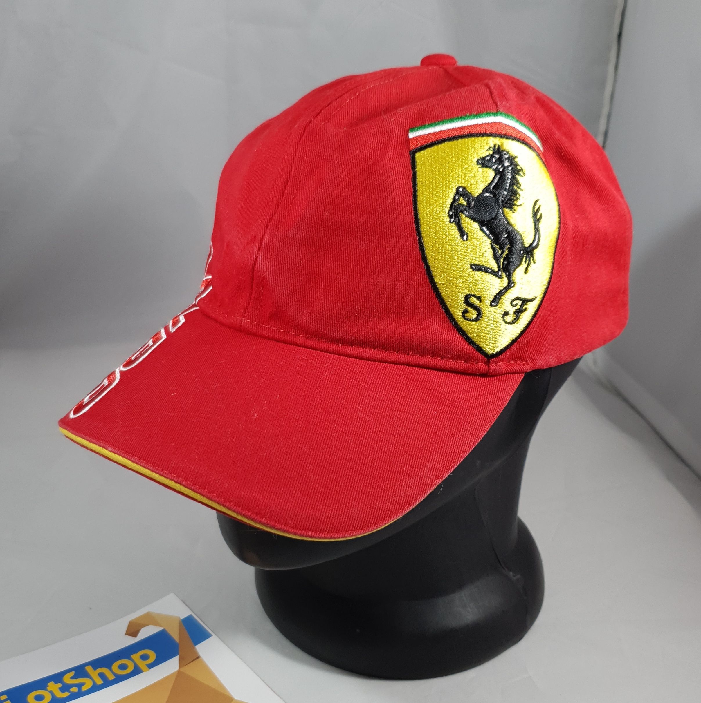Casquette Scuderia Ferrari Signée Fernando Alonso - Formula 1 F1 - Collector - Origine Italie