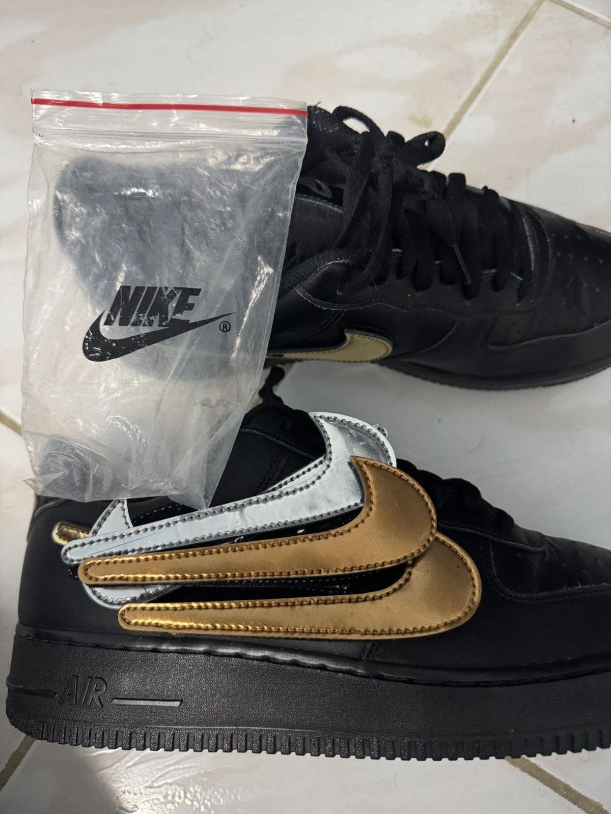 Nike Size 10 Nike Air Force 1 Black Metallic Gold Swoosh Pack Size US 10 / EU 43 - 9 Thumbnail