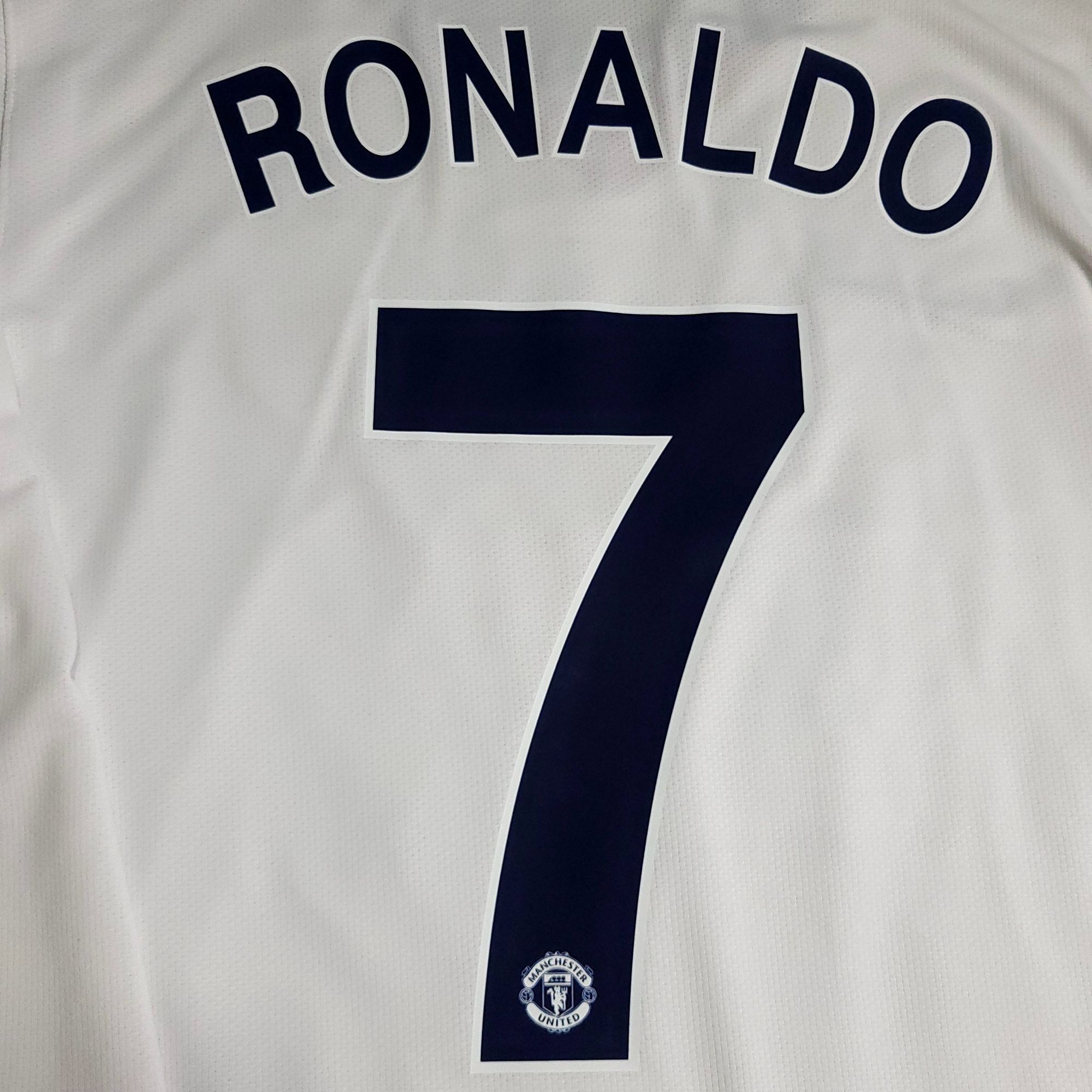 Nike Ronaldo Manchester United UEFA FINAL 2008 2009 Soccer Jersey Size US M / EU 48-50 / 2 - 4 Thumbnail