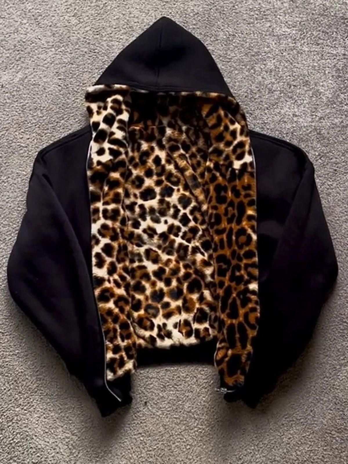 Japanese Brand Black Zip-Up Hoodie with Leopard Print Faux Fur Lining Size US M / EU 48-50 / 2 - 3 Thumbnail