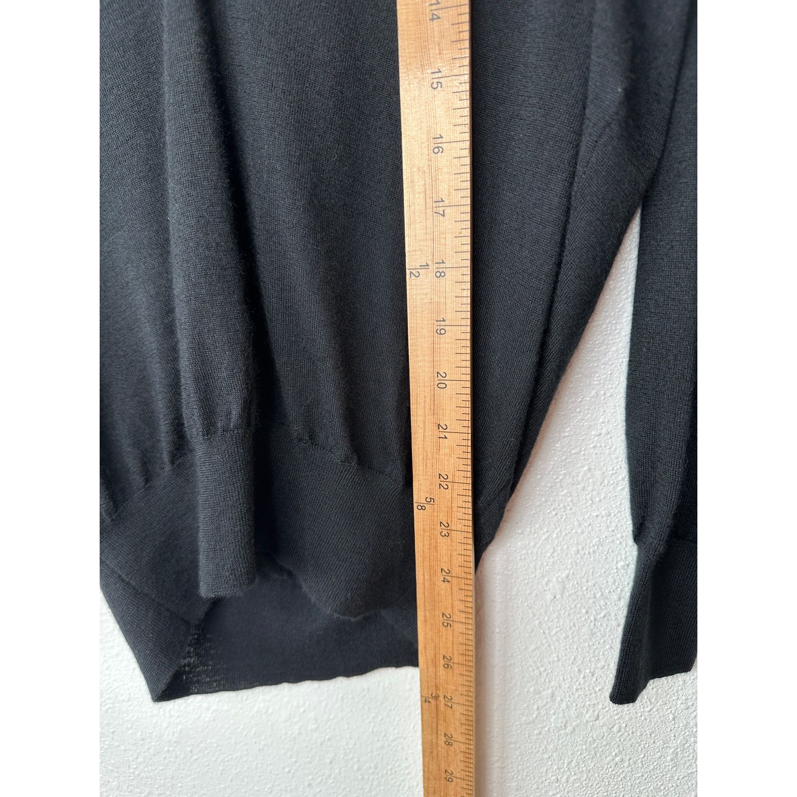 Tom Ford Tom Ford Black V-Neck Long Sleeve Cashmere Silk Sweater S Size S / US 4 / IT 40 - 16 Thumbnail