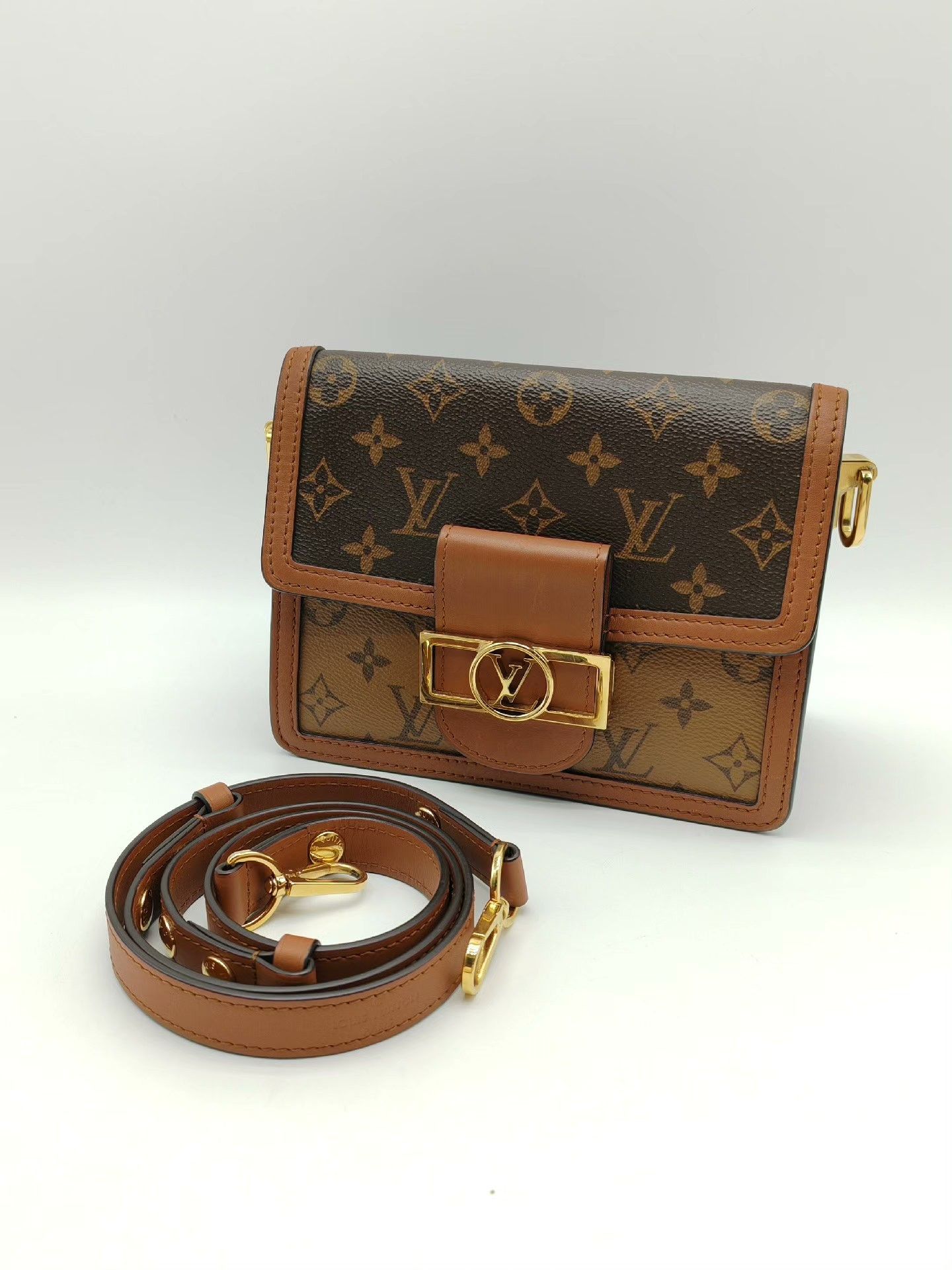 Louis Vuitton Pre-loved Bag Very good condition Size ONE SIZE - 1 Thumbnail