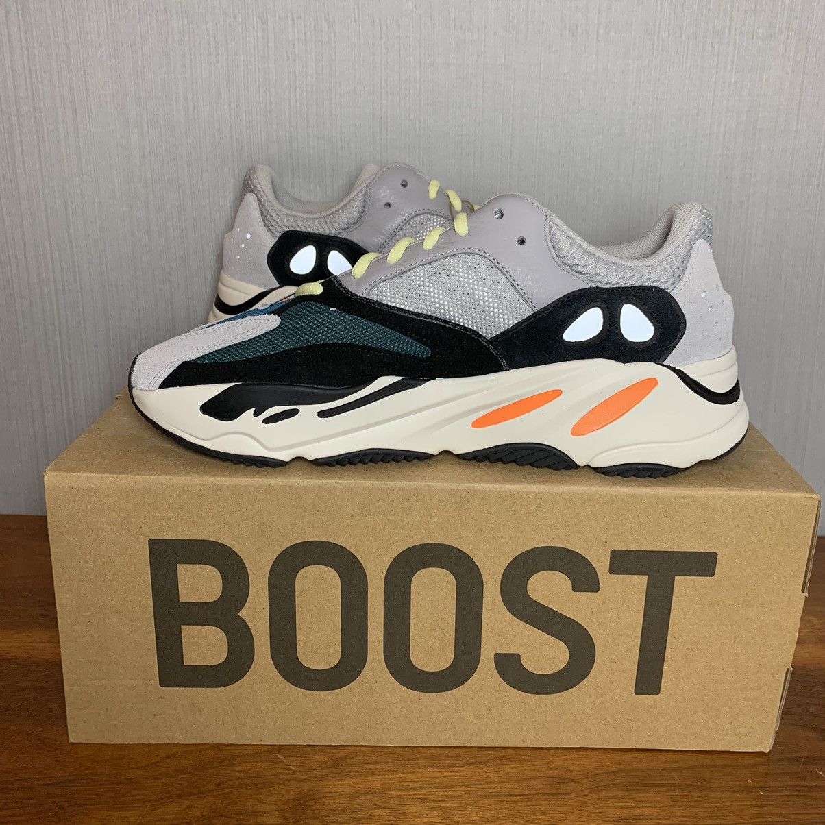 Adidas Yeezy 700 Boost Wave Runner Size US 11 / EU 44 - 10 Thumbnail