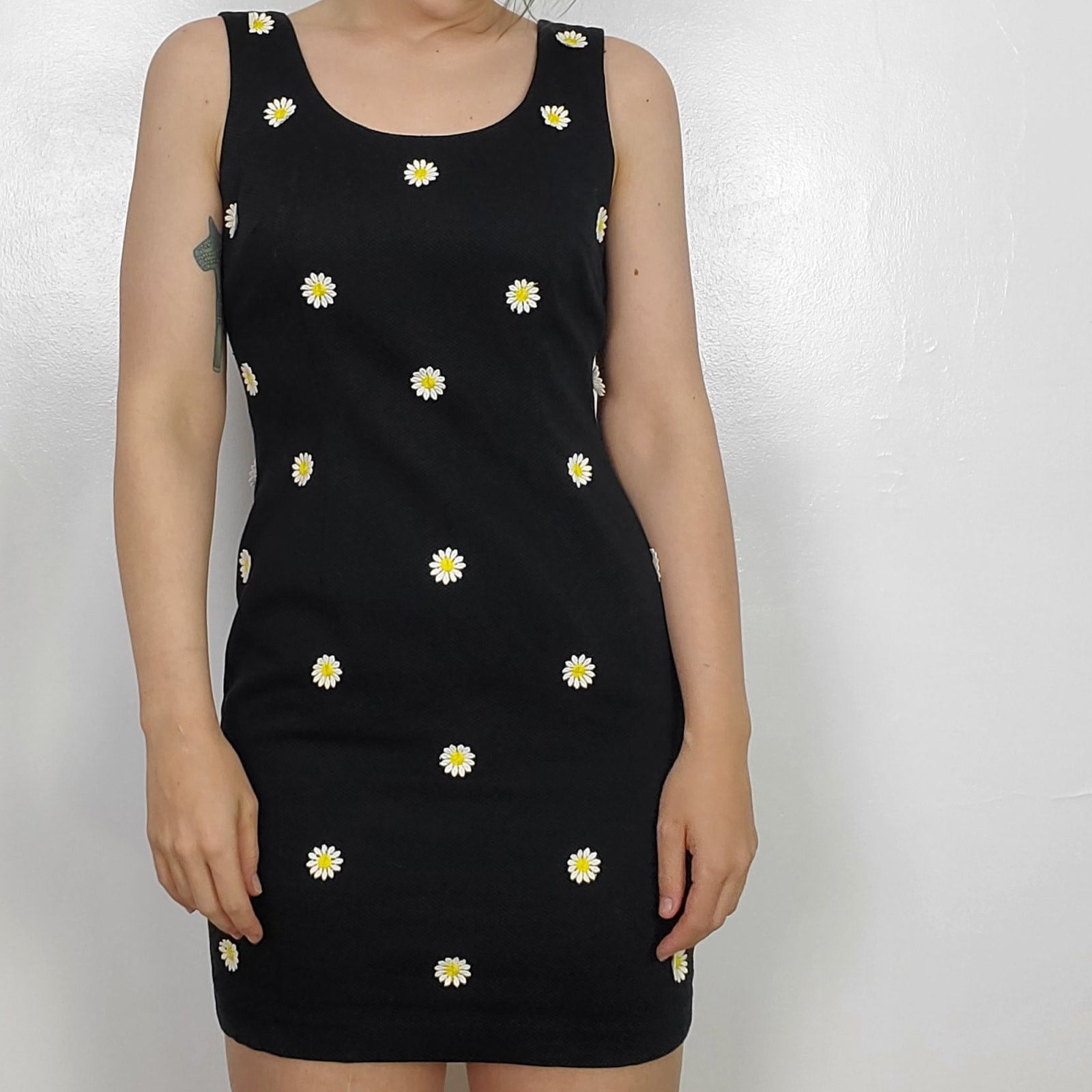 Laundry by Shelli Segal Shelli Segal Laundry Vintage 90s Daisy Mini Dress 8 Size M / US 6-8 / IT 42-44 - 4 Thumbnail