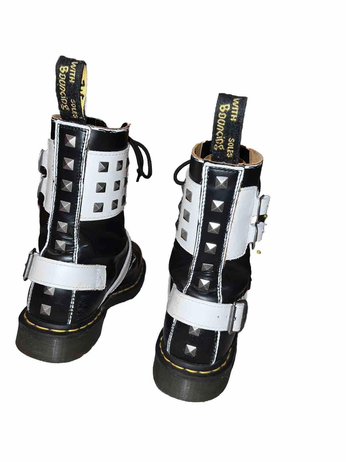 Dr. Martens Dr Martens 1490 Joska Stud Buckle Boots Black/White W9 M8 Size US 9 / IT 39 - 3 Thumbnail