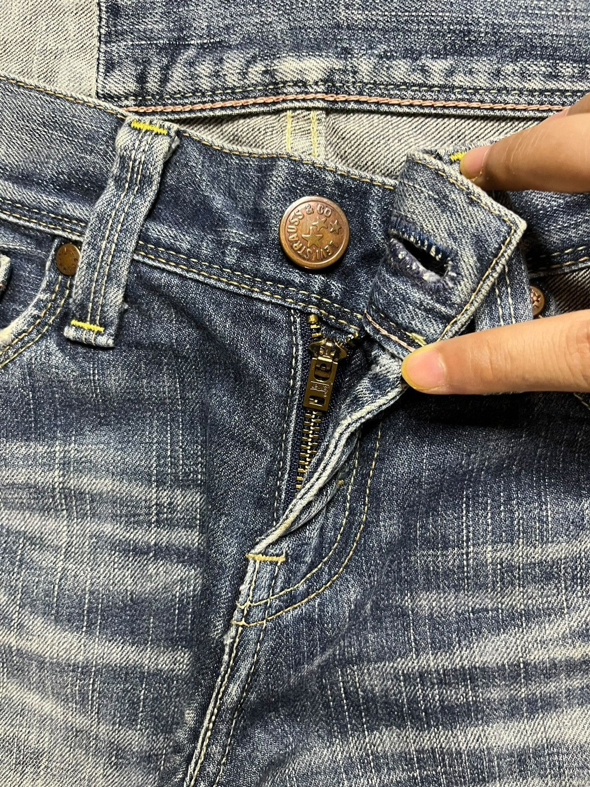 Vintage 90s Levis Star Faded Wash Distressed Flare Jeans