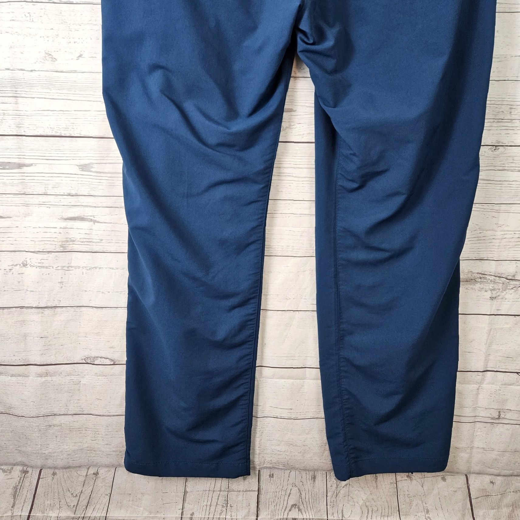 Under Armour Under Armour Mens Pants Straight Leg Sz 40 Solid Blue Nylon Blend Casual Activewear Size US 40 / EU 56 - 5 Thumbnail