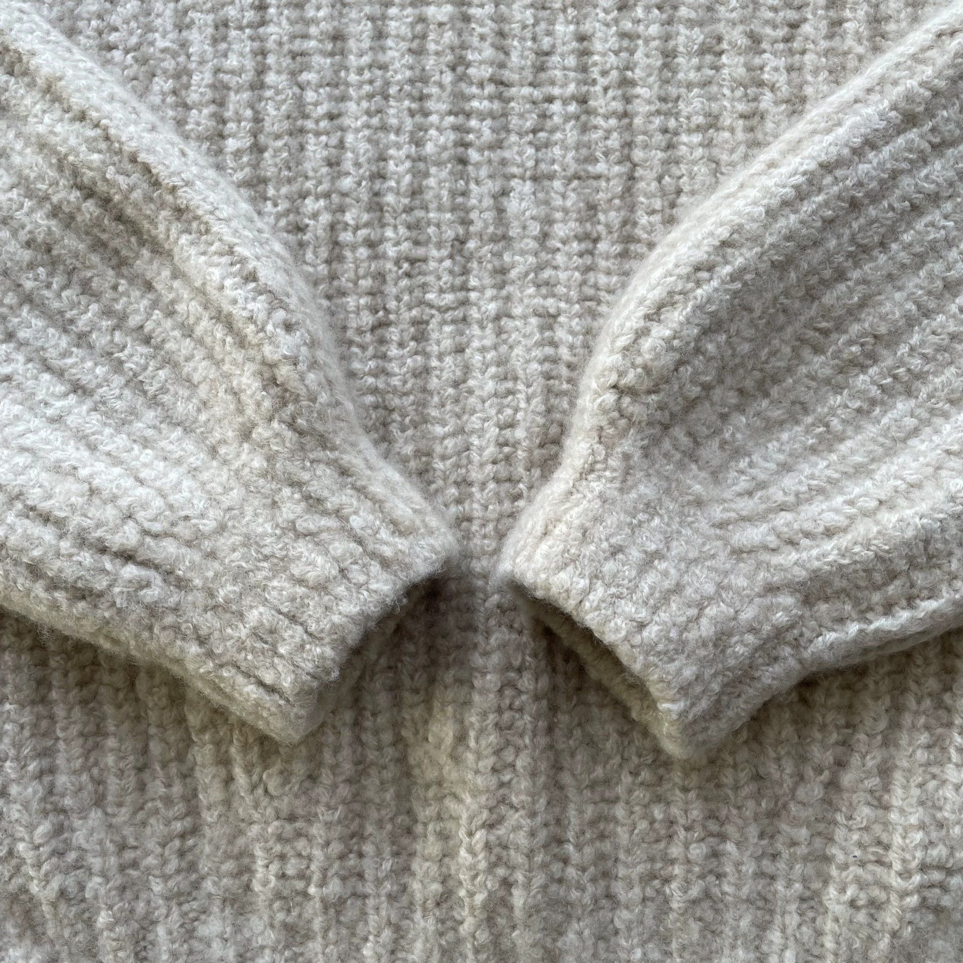 Loro Piana Loro Piana Cashmere Cocoon Turtleneck Women's Cream XS Size XS / US 0-2 / IT 36-38 - 3 Thumbnail