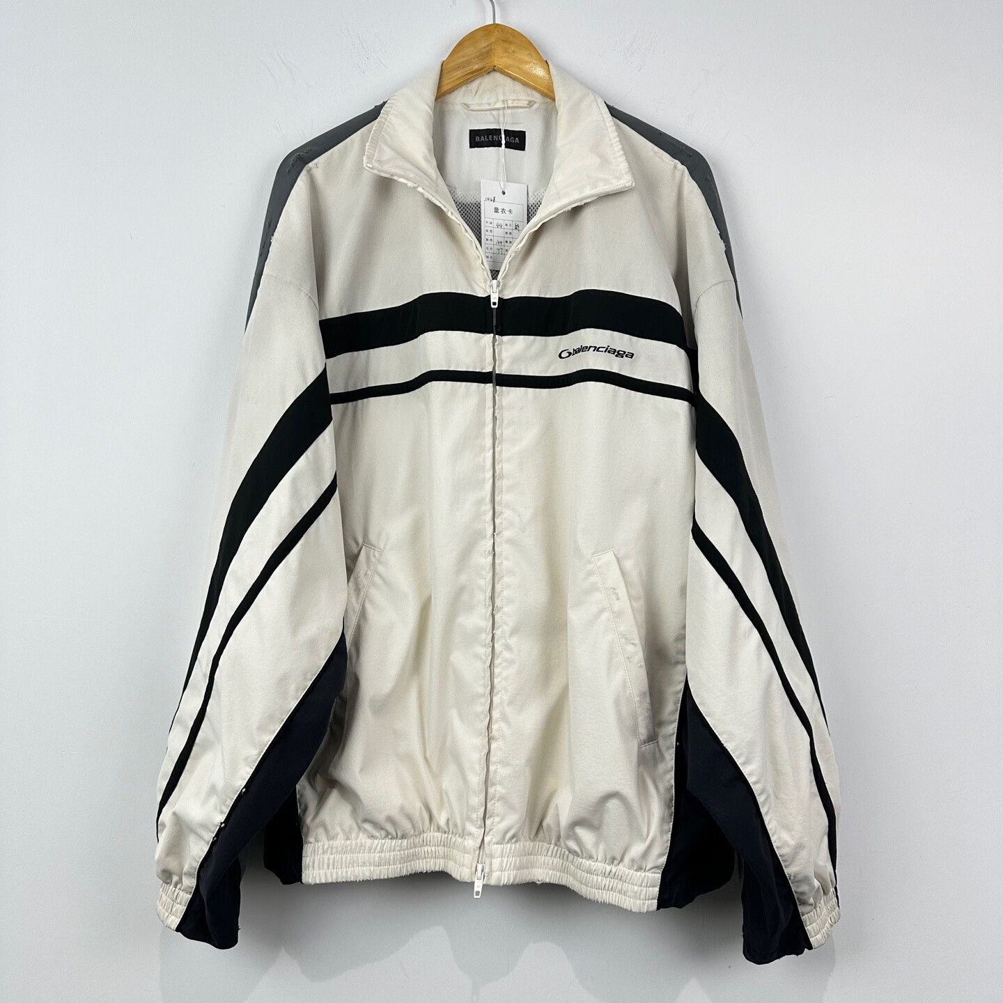 Balenciaga Balenciaga Color-Block Distressed Jacket Size US S / EU 44-46 / 1 - 1 Thumbnail