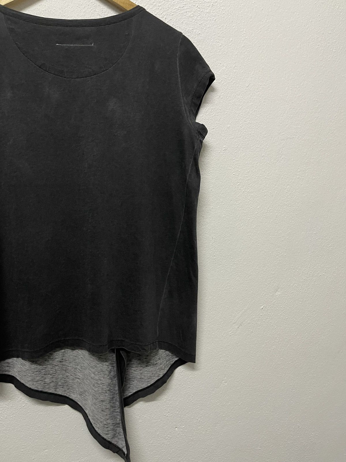 Maison Margiela SS 2019 MAISON MARGIELA CUT AND SEW TSHIRT RARE DESIGN Size S / US 4 / IT 40 - 17 Thumbnail