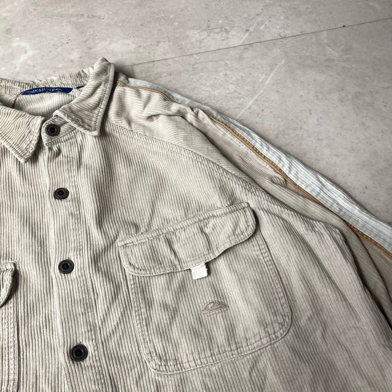 Quiksilver Vintage Quiksilver Surfboards Corduroy Button Up Shirt Size US L / EU 52-54 / 3 - 2 Thumbnail