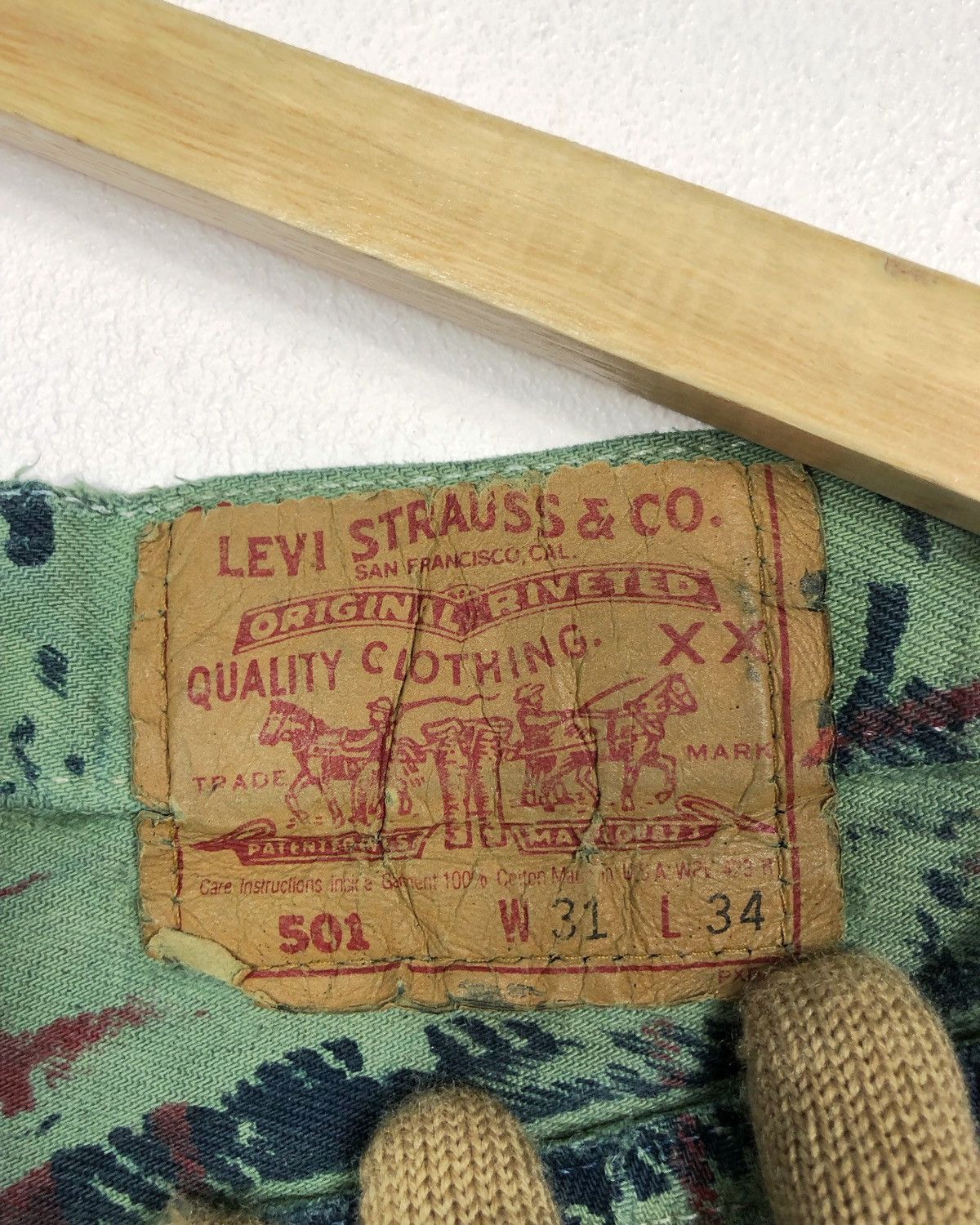 Levi's Vintage Distressed Levi's 501 X Vortex OVP Jeans Made in USA Size US 31 - 11 Thumbnail