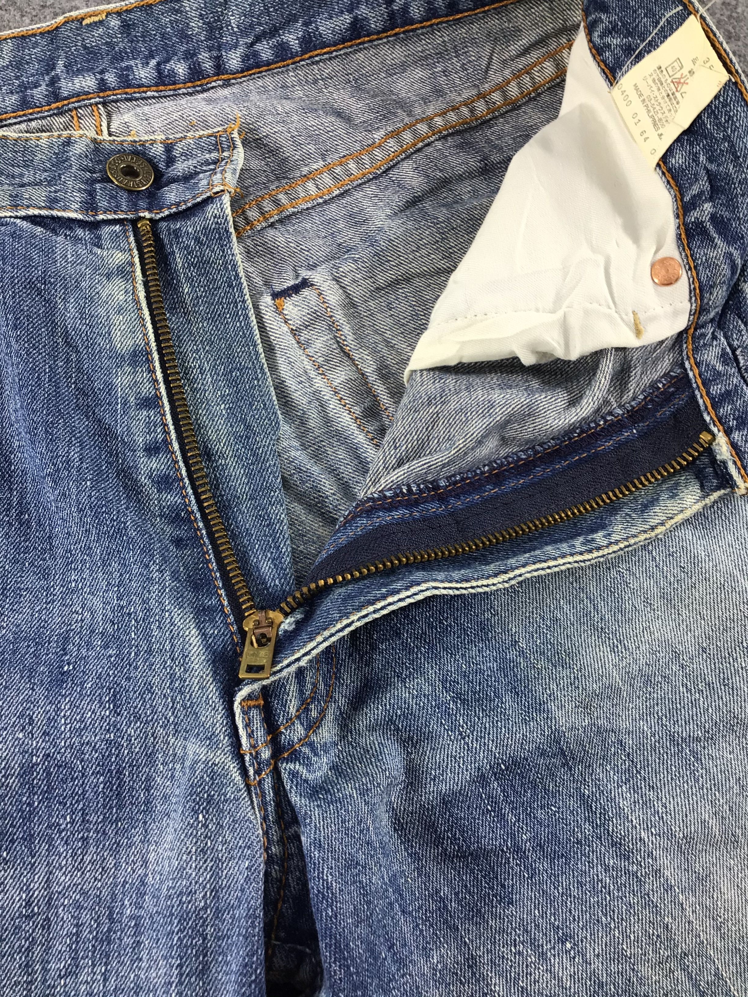 Levi's Vintage Levis 503 Jeans Faded Blue Denim KJ020 Size US 31 - 7 Thumbnail