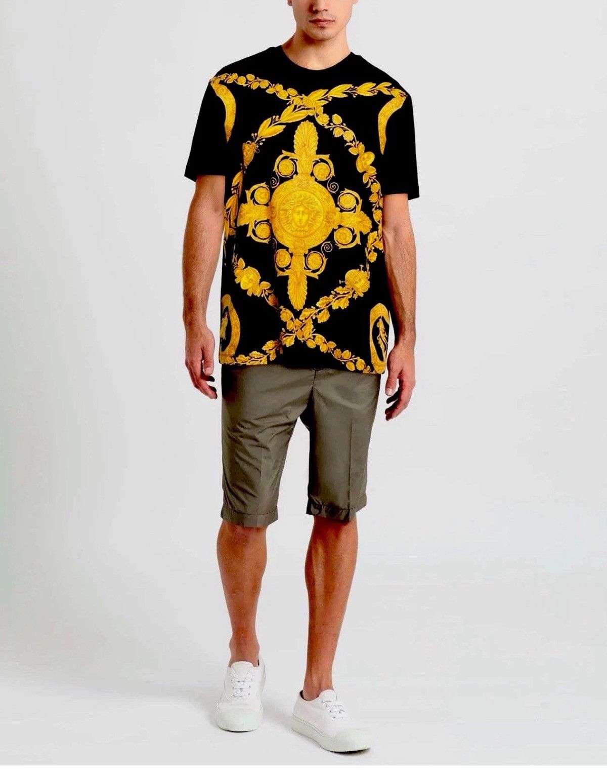 Versace NWT $794 versace t shirt men Size M-L Size US M / EU 48-50 / 2 - 3 Thumbnail