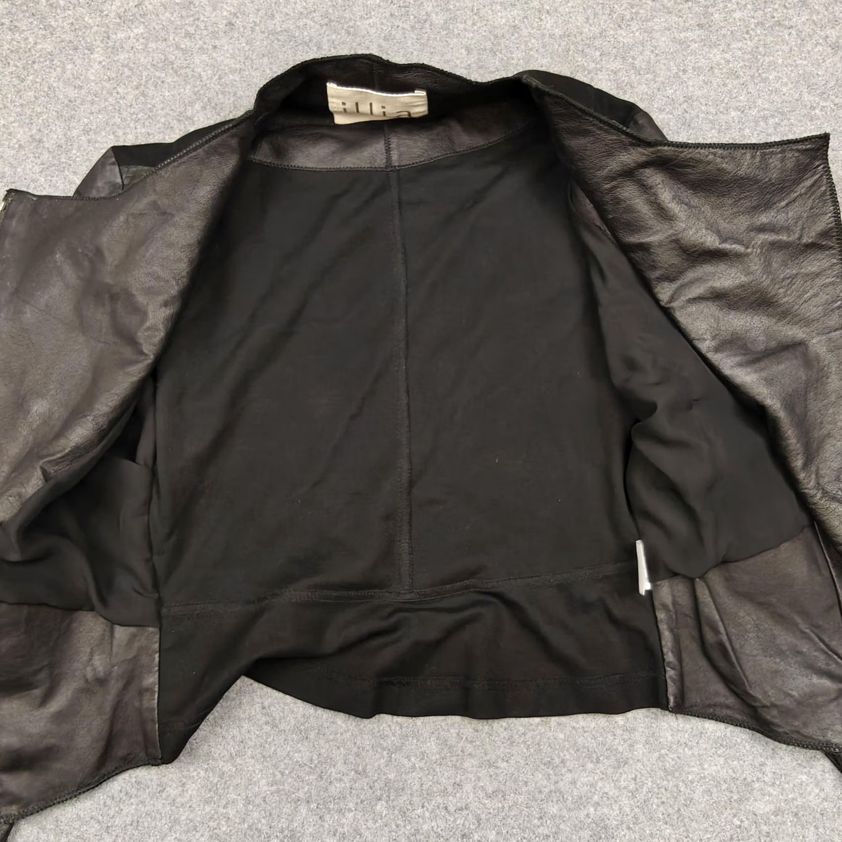 Vintage Illia Jacket Womens 0 Black Leather Croc Embossed Moto Asym Zip Pockets Stretch Jacket, Black, Womens, 0, Leather, Zip, Pockets, Moto, Illia, 90s? Size XS / US 0-2 / IT 36-38 - 3 Thumbnail