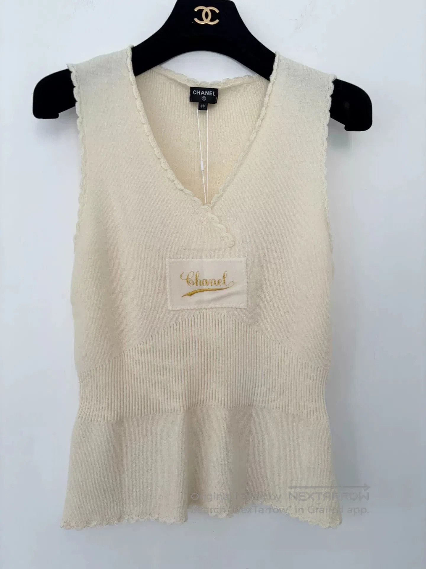 Chanel Chanel Wool Logo Embroidered V-Neck Vest. Size US S / EU 44-46 / 1 - 1 Thumbnail