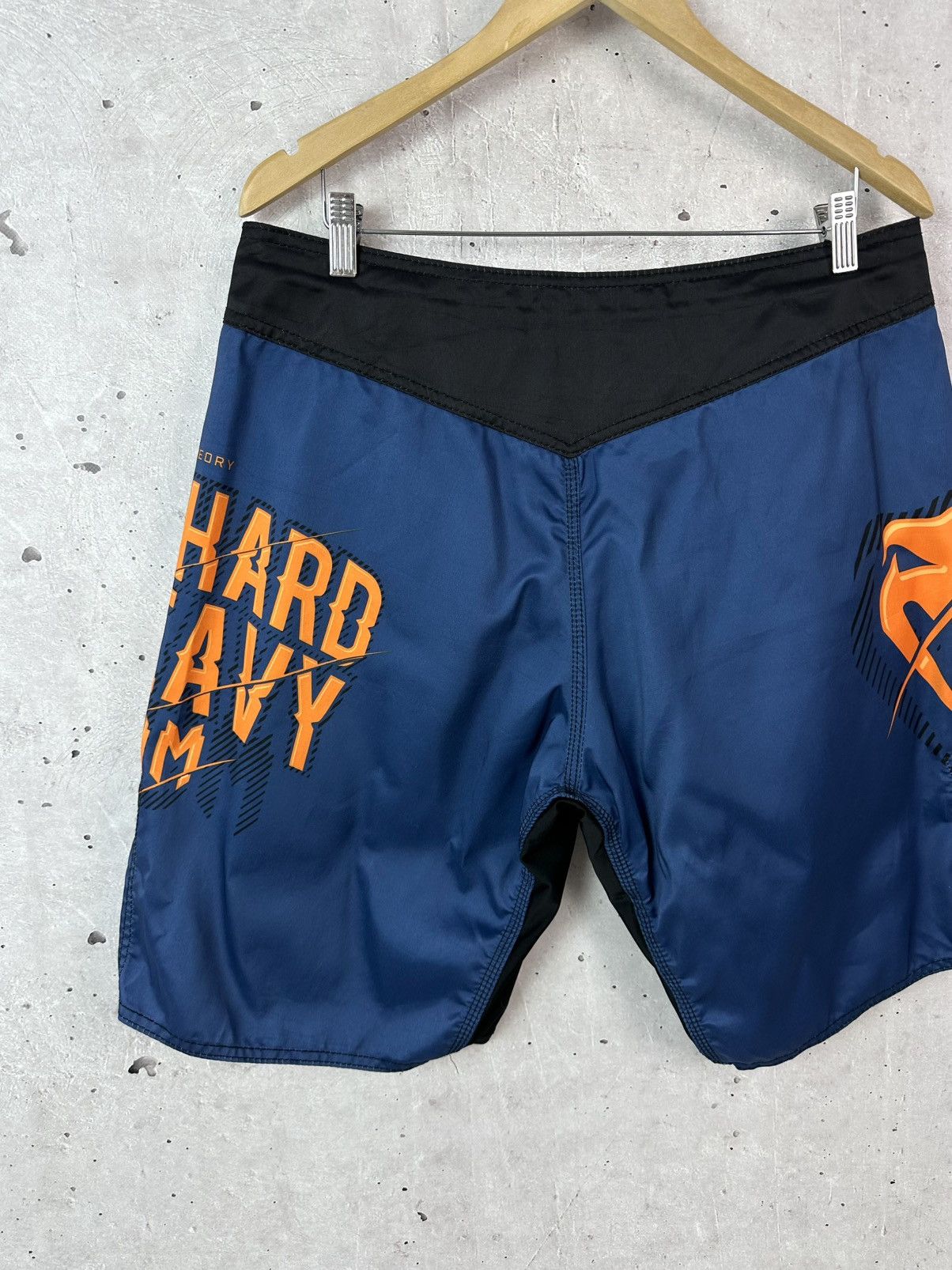 Other Venum Train Hard Hit Heavy Blue Printed Shorts Size US 34 / EU 50 - 7 Thumbnail