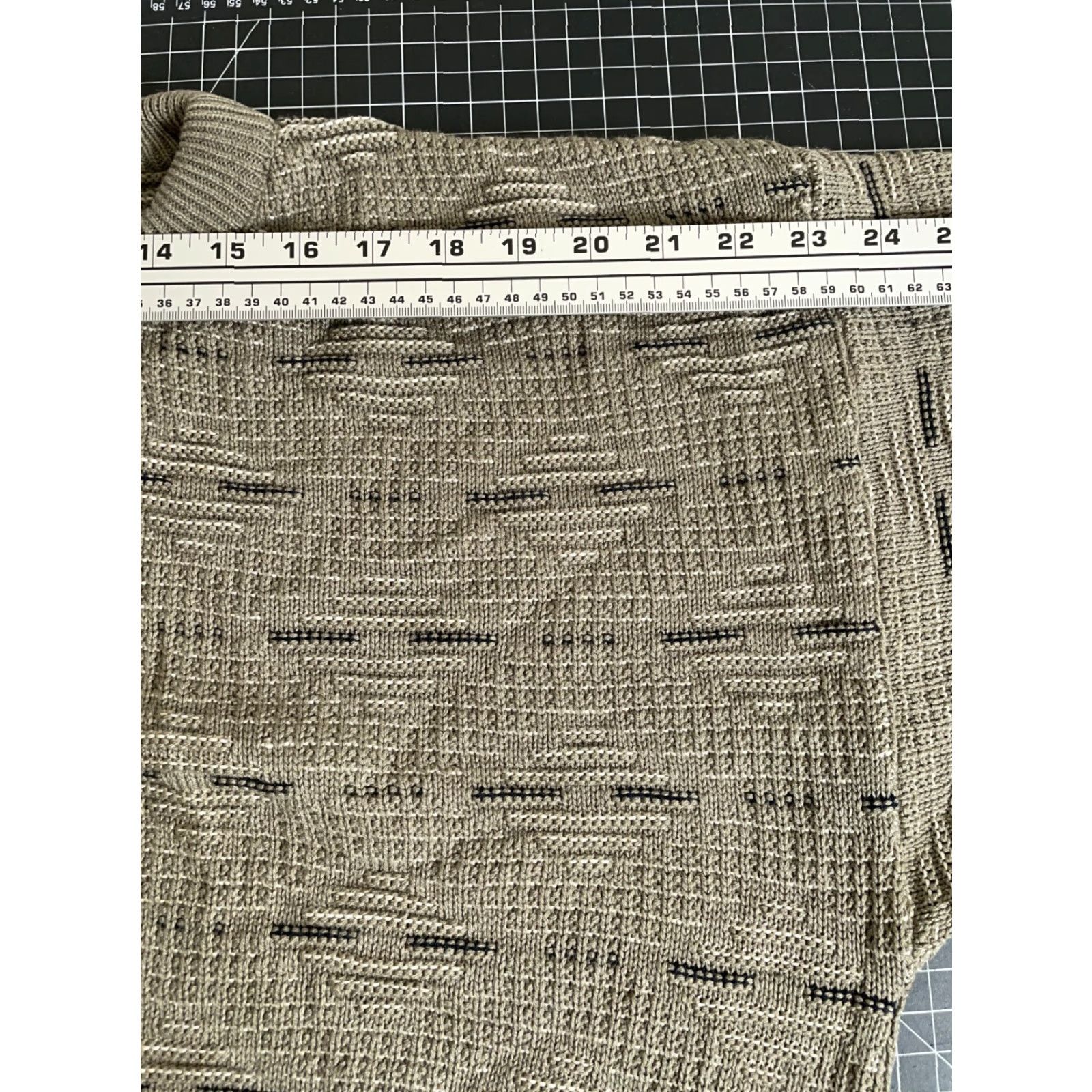 Vintage VINTAGE Expressions Geometric Pattern Sweater Adult Large Brown Chunky-Knit 90s Mens Size US L / EU 52-54 / 3 - 7 Thumbnail