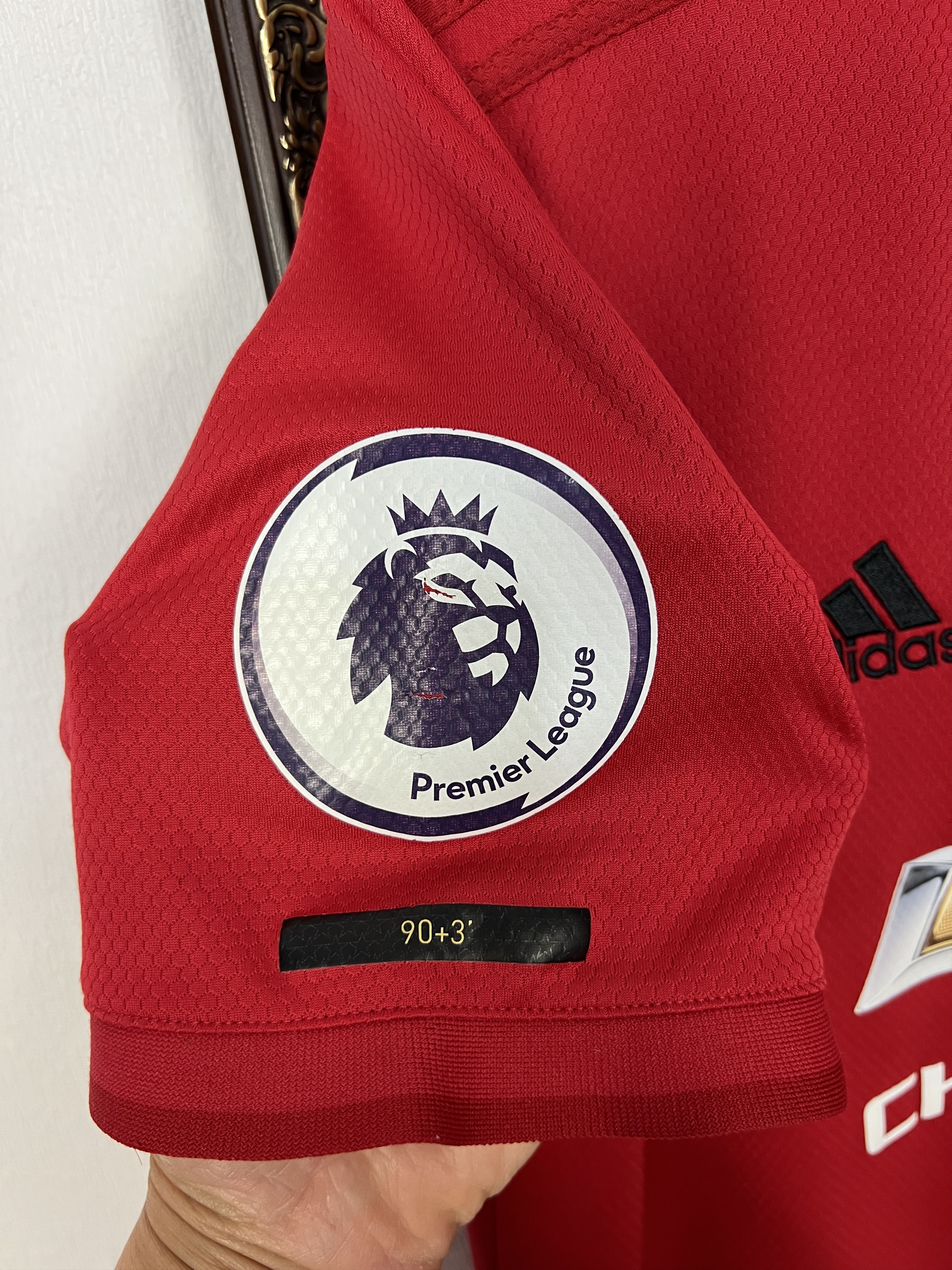 Adidas Manchester United Home football shirt 2019 #5 Maguire Adidas Size US M / EU 48-50 / 2 - 10 Thumbnail