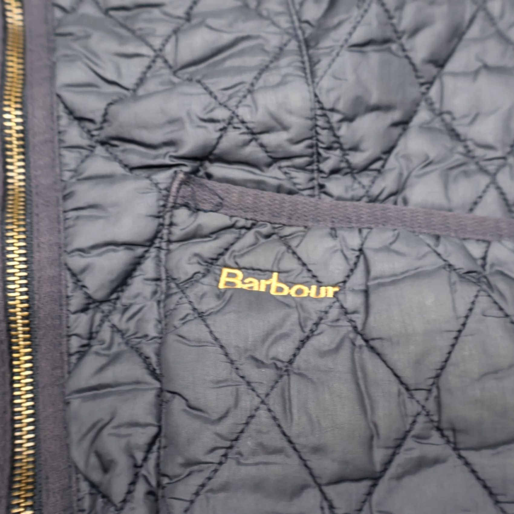 Barbour Barbour Vest Women 4 Black Fleece Betty Liner Full Zip Light Pack Winter Quilted Vest Sleeveless Zipper Pocket Quilted Barbour Logo Size S / US 4 / IT 40 - 3 Thumbnail