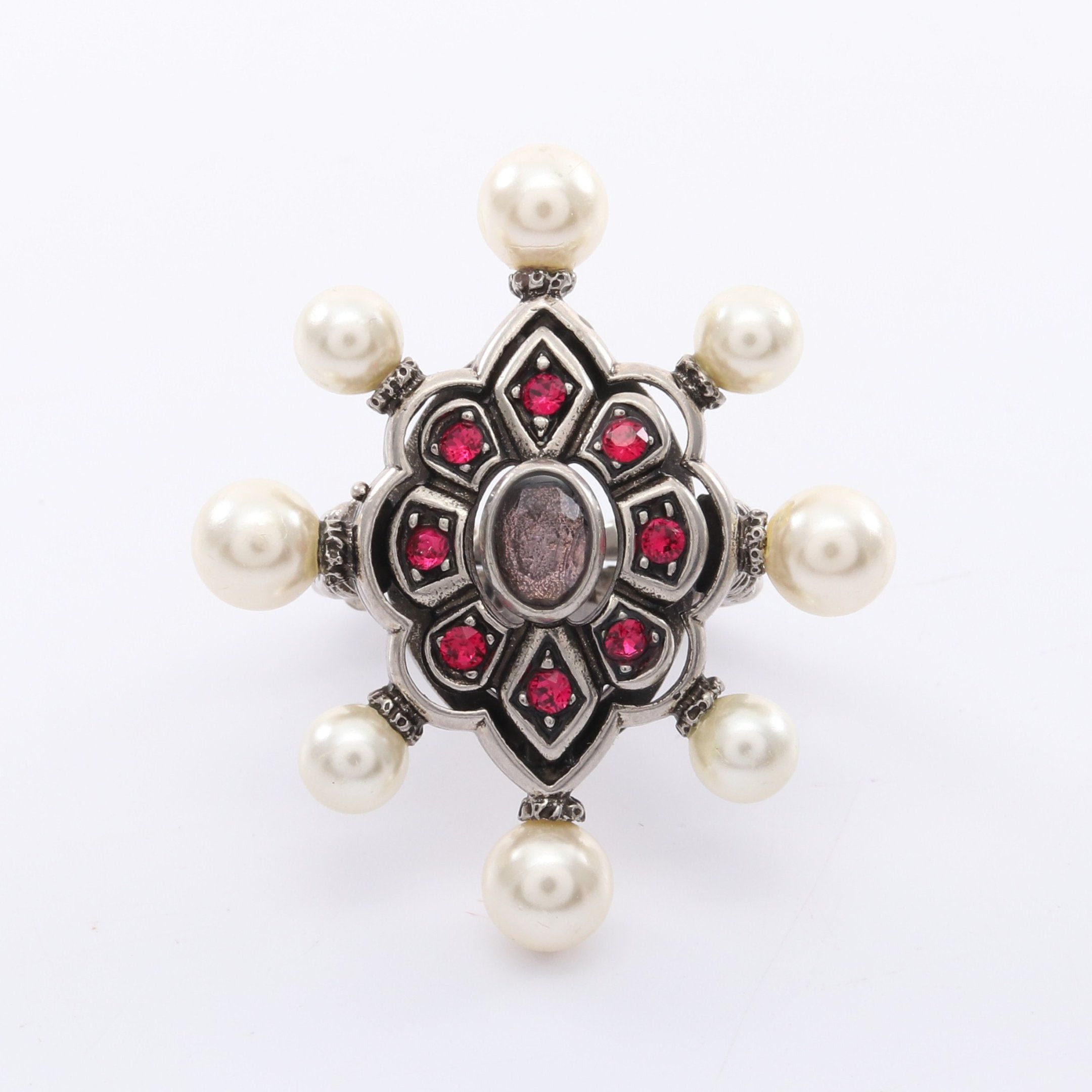 Gucci Gucci Ring Fake Pearl Rhinestone Silver White Pink Size ONE SIZE - 1 Thumbnail