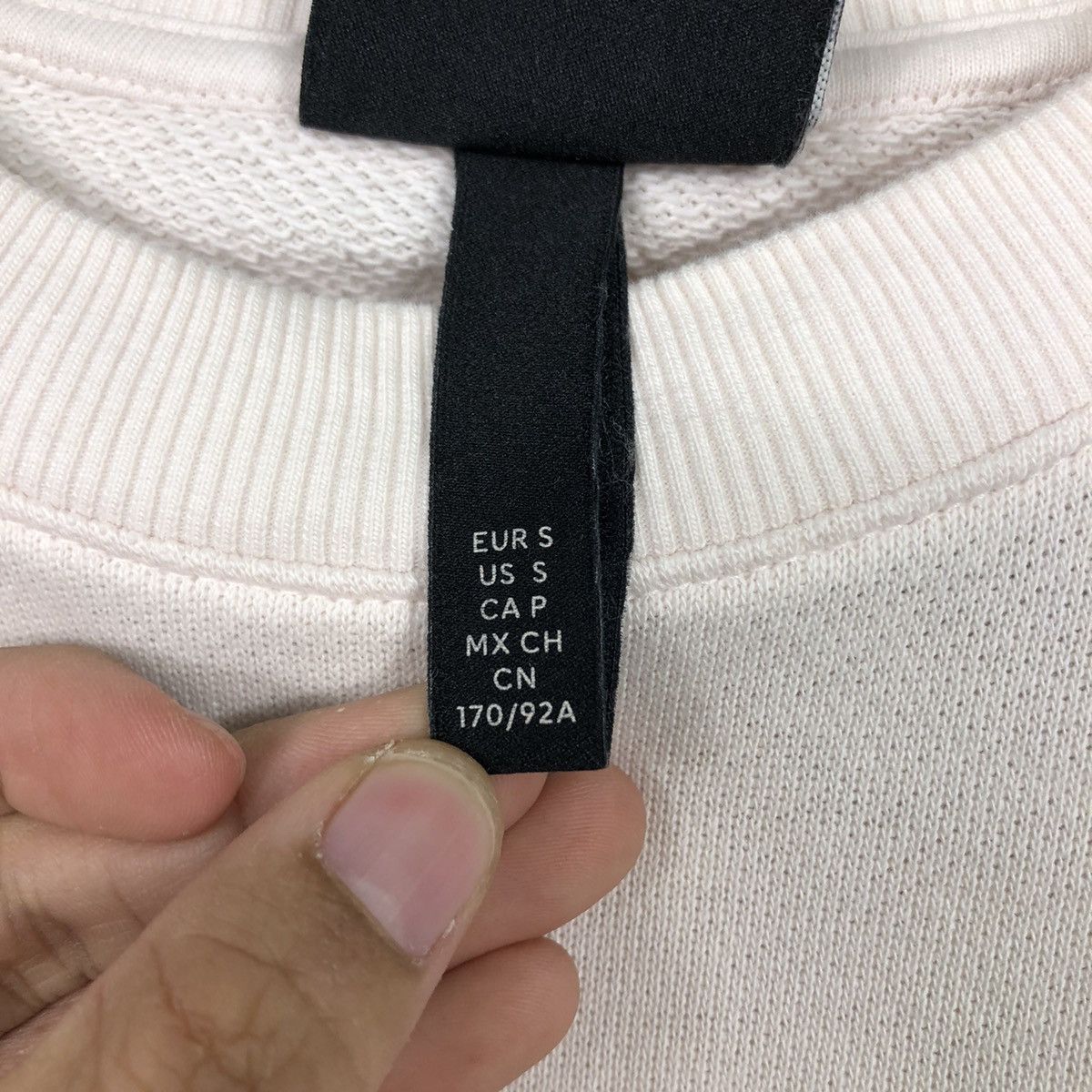 Japanese Brand H&M David Bust Renaissance Graphic Sweatshirt — Museum Core Size US S / EU 44-46 / 1 - 16 Thumbnail
