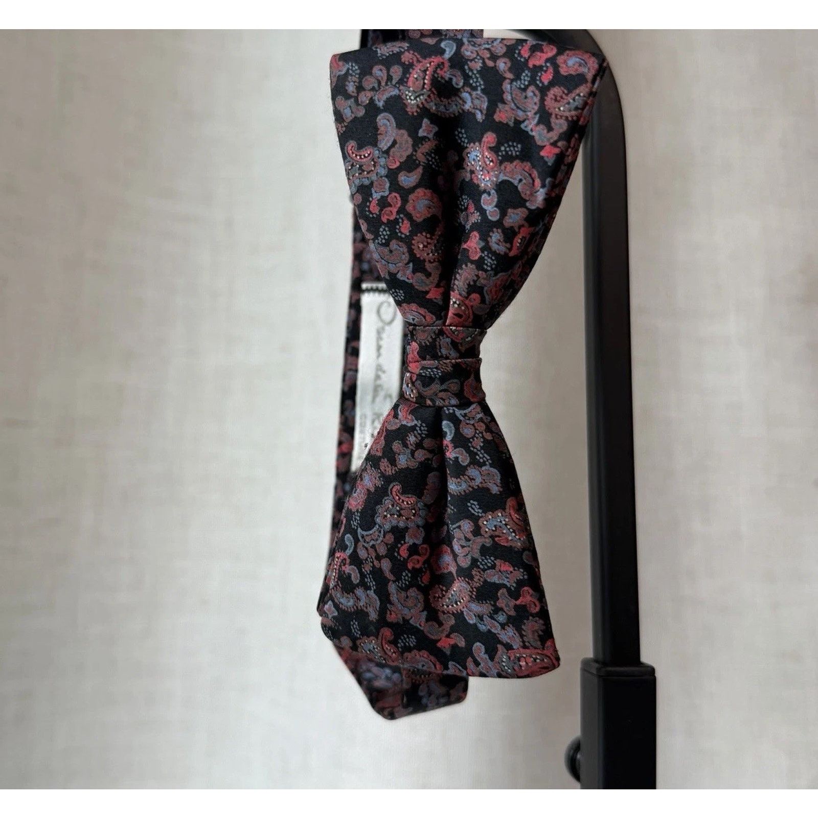 Oscar De La Renta Oscar de la Renta Vintage Silk Bow Tie BlackRed Paisley USA Size ONE SIZE - 7 Thumbnail