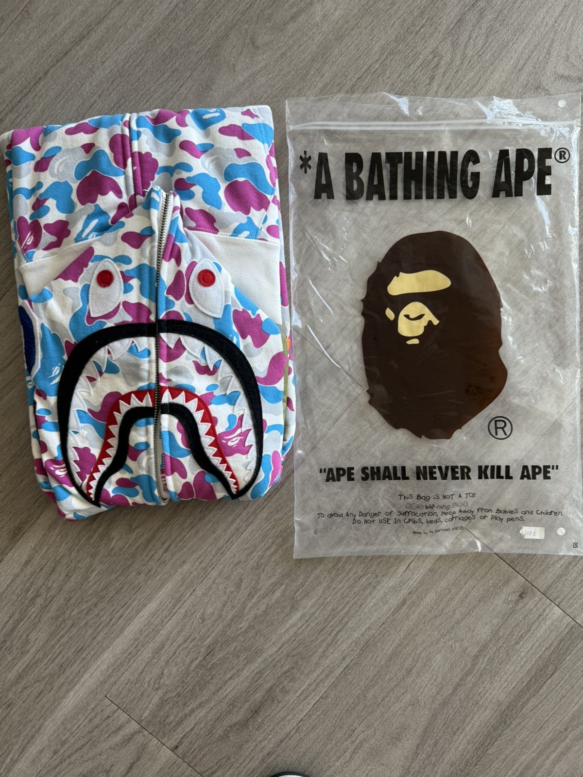 Bape Bape Yokohama Separate shark full zip Size US S / EU 44-46 / 1 - 3 Thumbnail