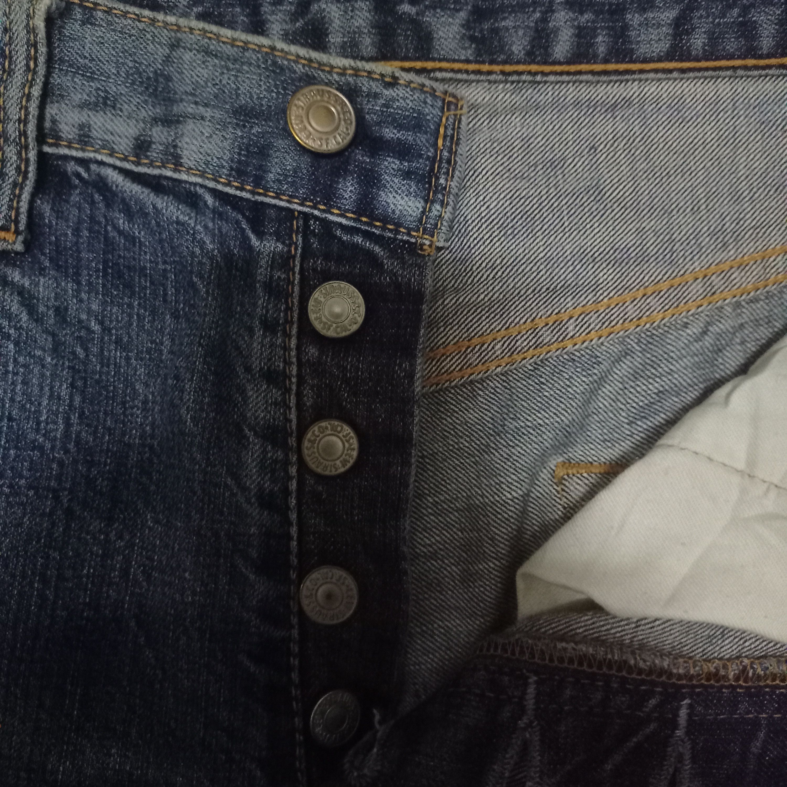Levi's × Levi's Vintage Clothing Vintage 90s Levis 501 Blue Wash Distressed Baggy Jeans 32x28 Size US 32 / EU 48 - 3 Thumbnail