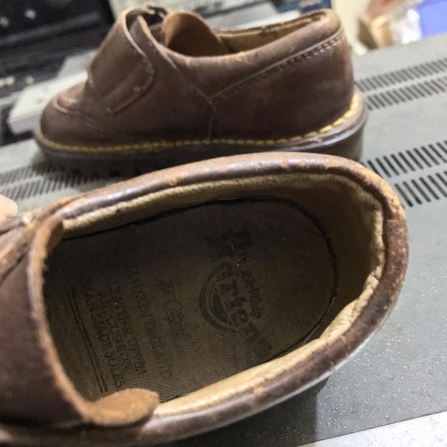 Dr. Martens Dr Martens Kids Brown Strap Vintage Classic Serie Size US 5 / EU 37 - 7 Thumbnail