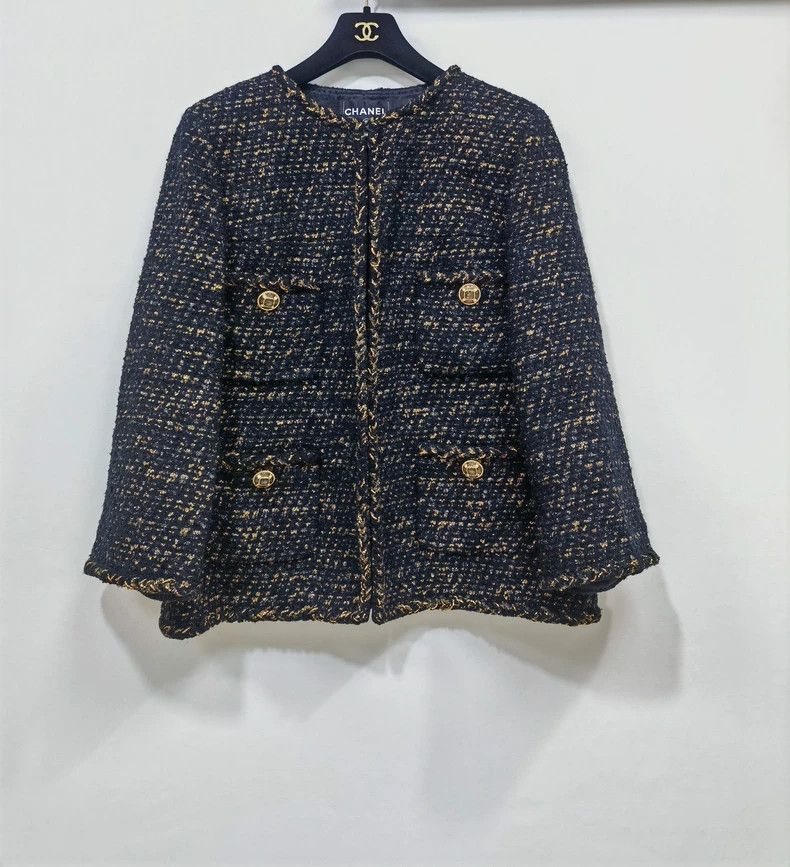 Chanel Chanel Egypt series black gold silhouette version coat Size XS / US 0-2 / IT 36-38 - 1 Thumbnail