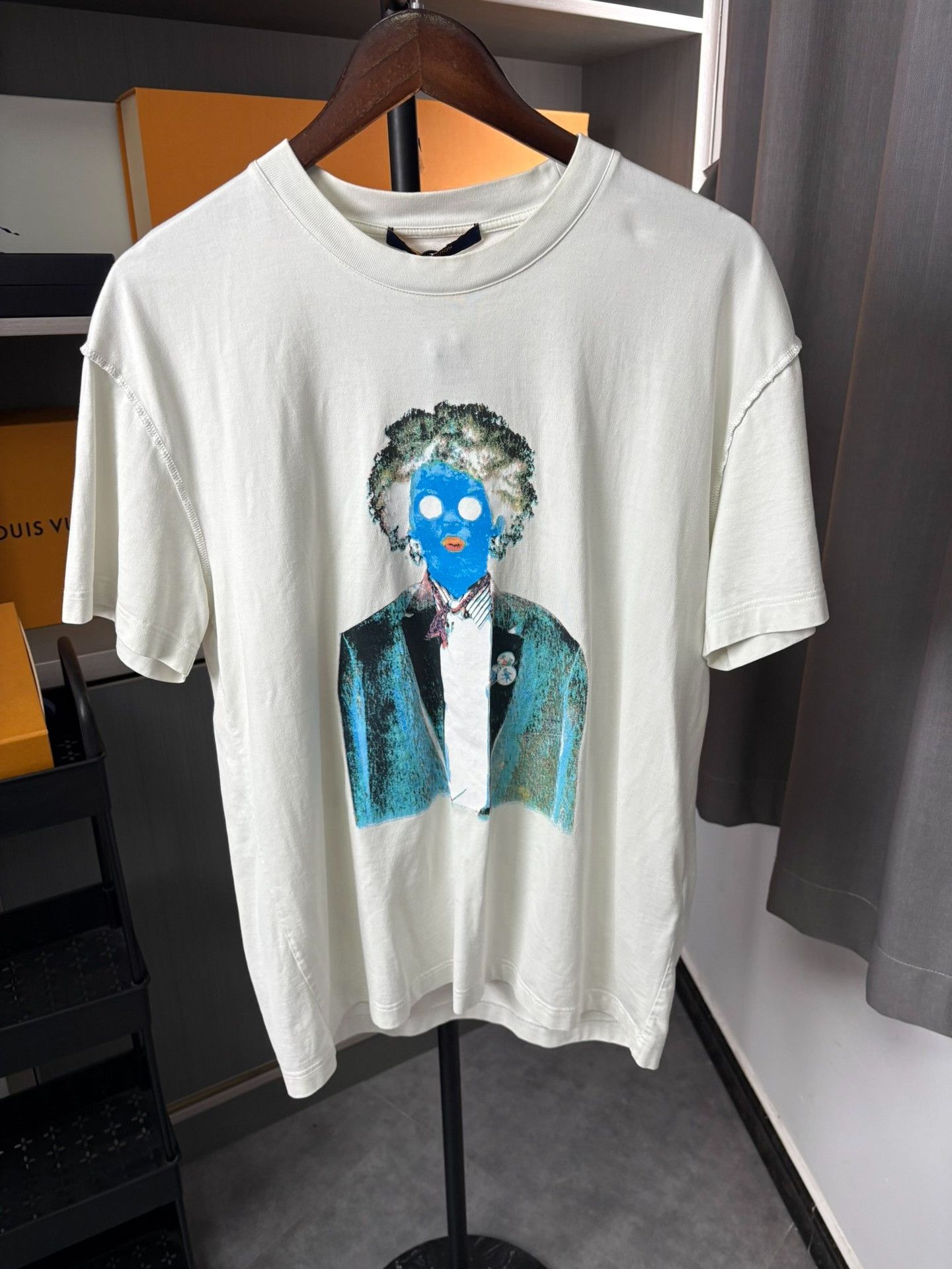 Louis Vuitton Louis Vuitton White T-Shirt M Men Size US M / EU 48-50 / 2 - 1 Thumbnail