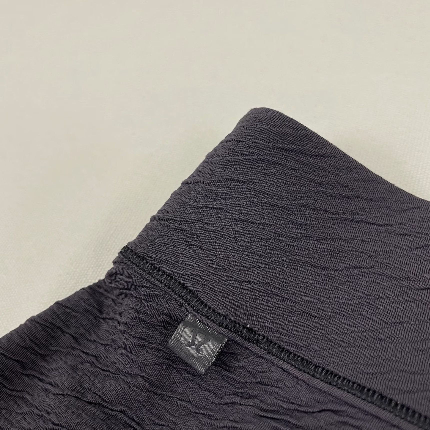 Lululemon Lululemon Can You Feel The Pleat Pants Women Size 6 Cropped Wide-Leg 19" Purple Nylon Blend Pockets Athleisure Yoga Womens Size 28" / US 6 / IT 42 - 4 Thumbnail