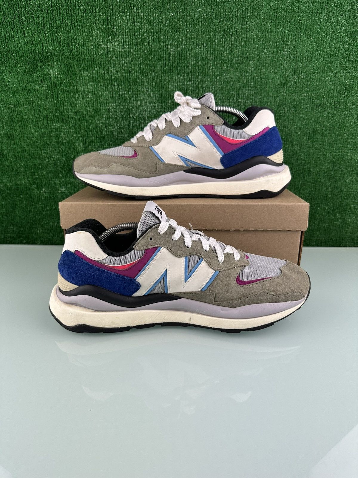 New Balance New Balance 57/40 Incubation Pack - Grey Pink Zing Size 11 Size US 11 / EU 44 - 3 Thumbnail