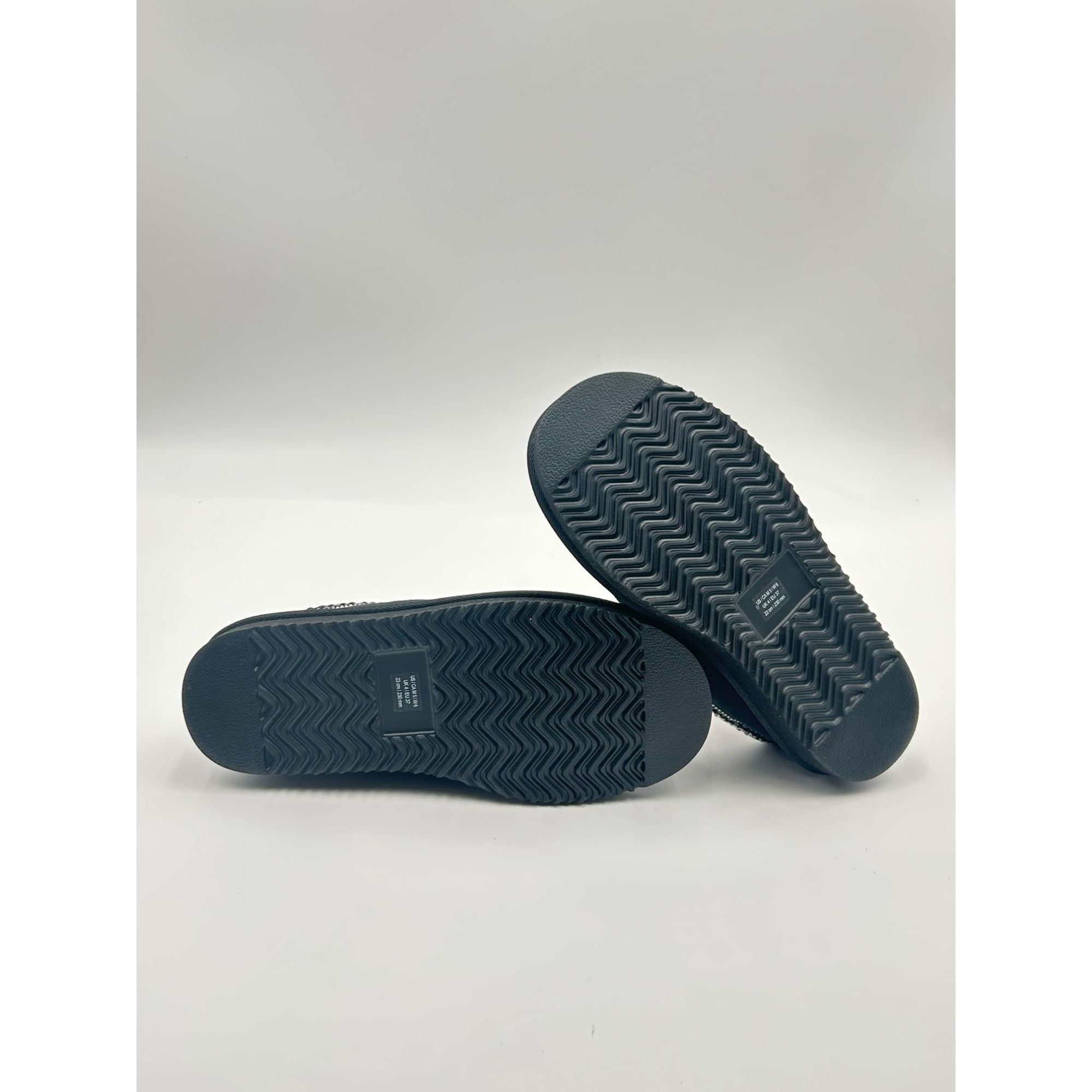 Kirkland Signature Kirkland Signature Shearling Slippers Black Unisex Mens 5 Wo Size US 6 / IT 36 - 4 Thumbnail