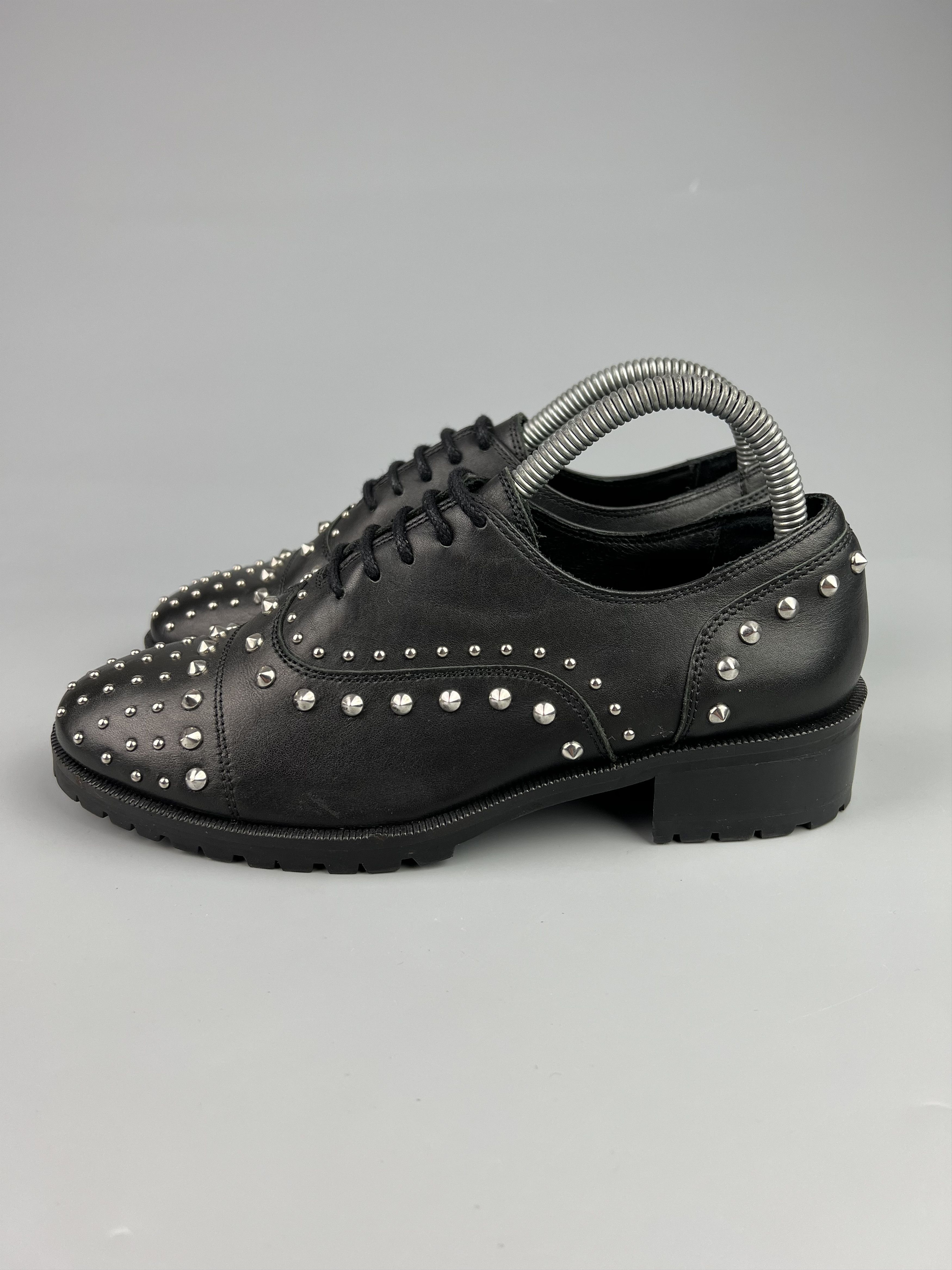 Designer × The Kooples The Kooples Studded Spike Leather Oxford Shoes Size 36 Size US 5 / IT 35 - 3 Thumbnail