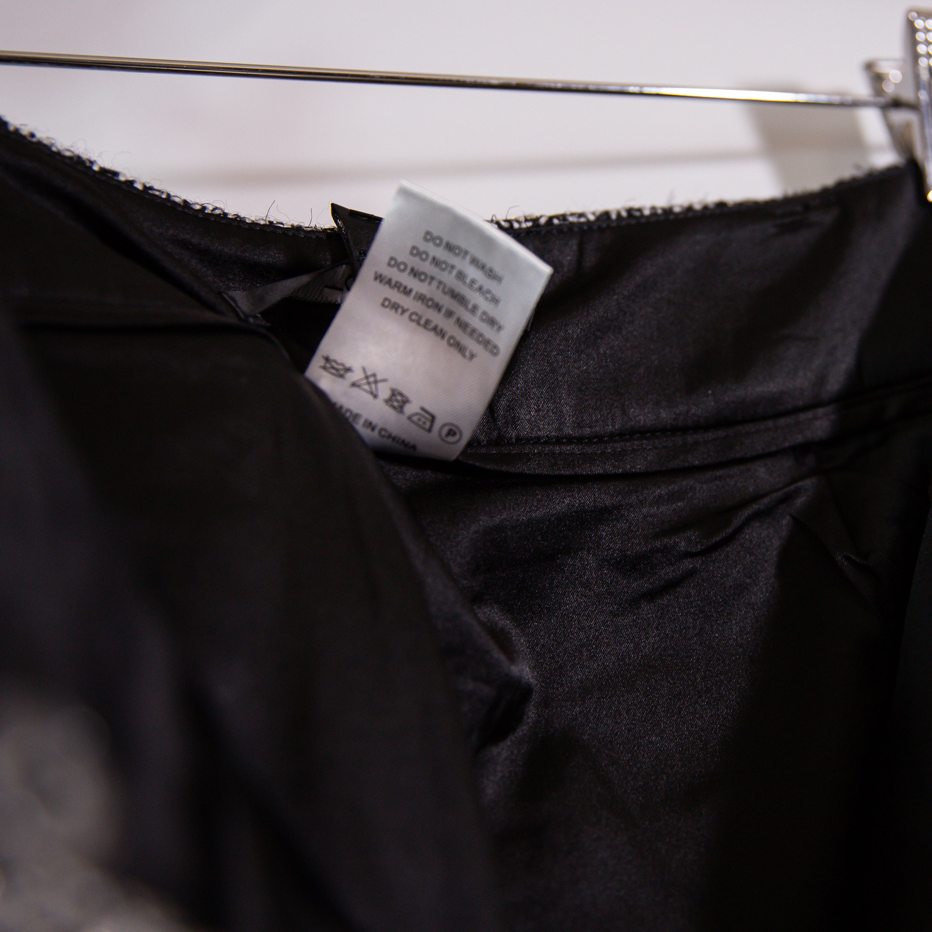 Other NEW Toccin Gracie Button Detail Metallic Size 27" / US 4 / IT 40 - 3 Thumbnail