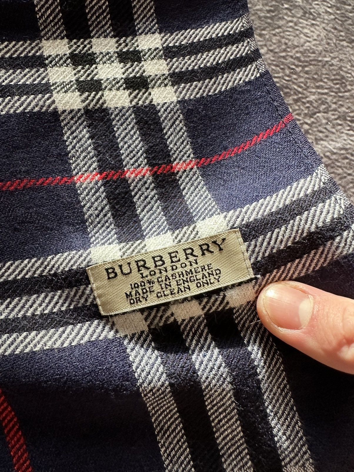 Burberry Vintage Burberry London Blue Cashmere Burberry Scarf Size ONE SIZE - 5 Thumbnail